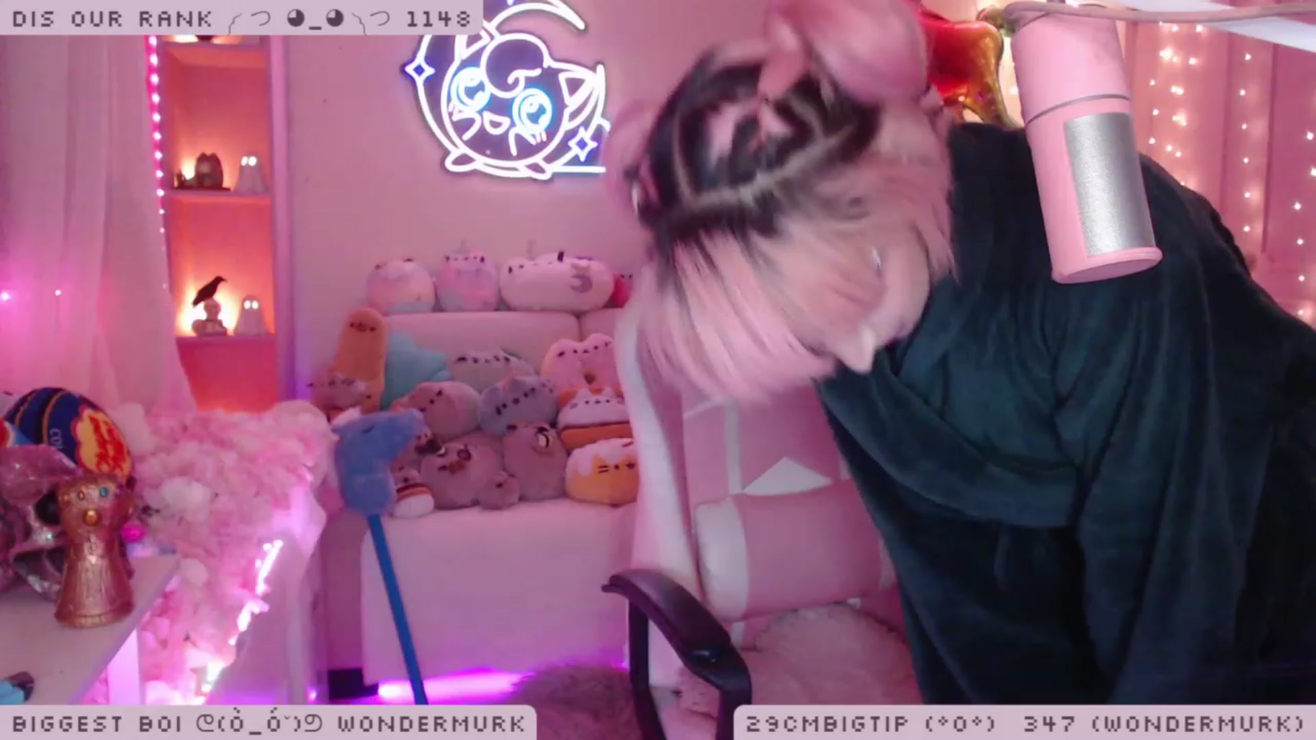 Gallery image thumbnail from WonderAna's myfreecams stream on, 11/27/2022, 24:37 image 9 of 20