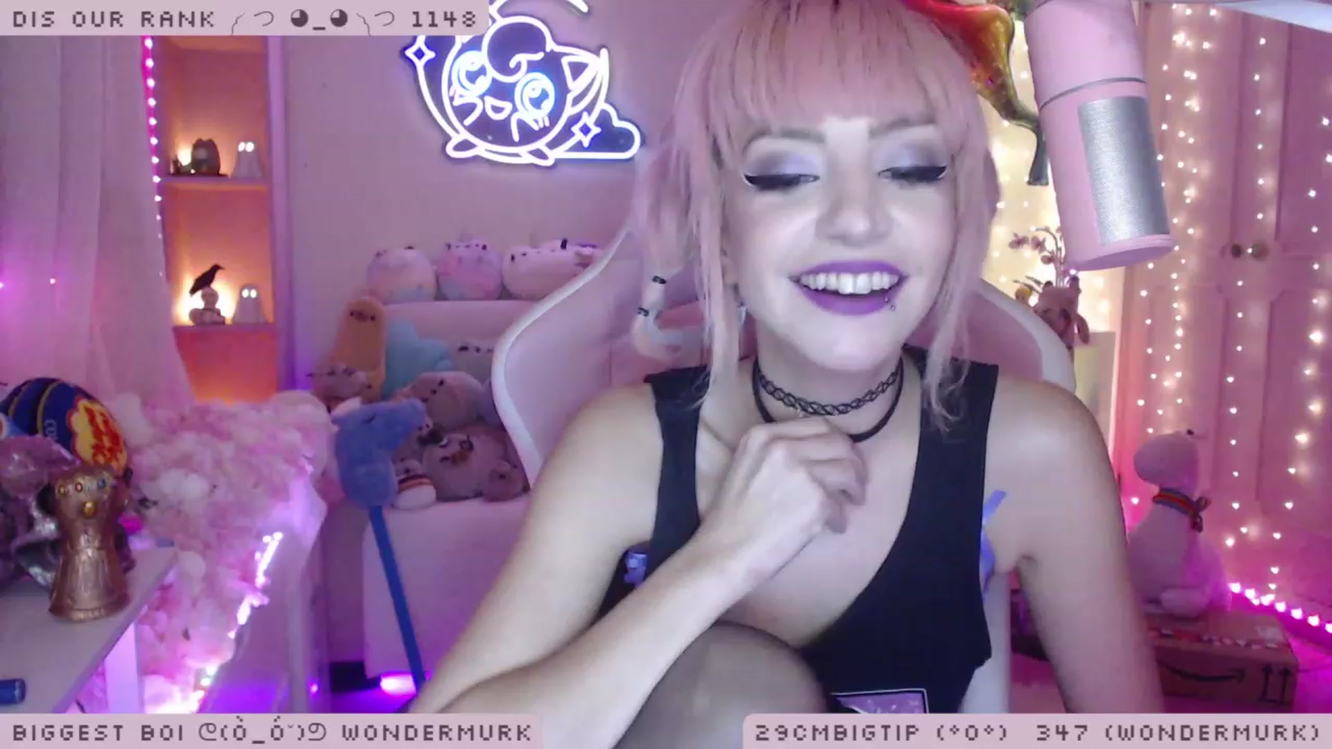 Gallery image thumbnail from WonderAna's myfreecams stream on, 11/27/2022, 24:37 image 2 of 20