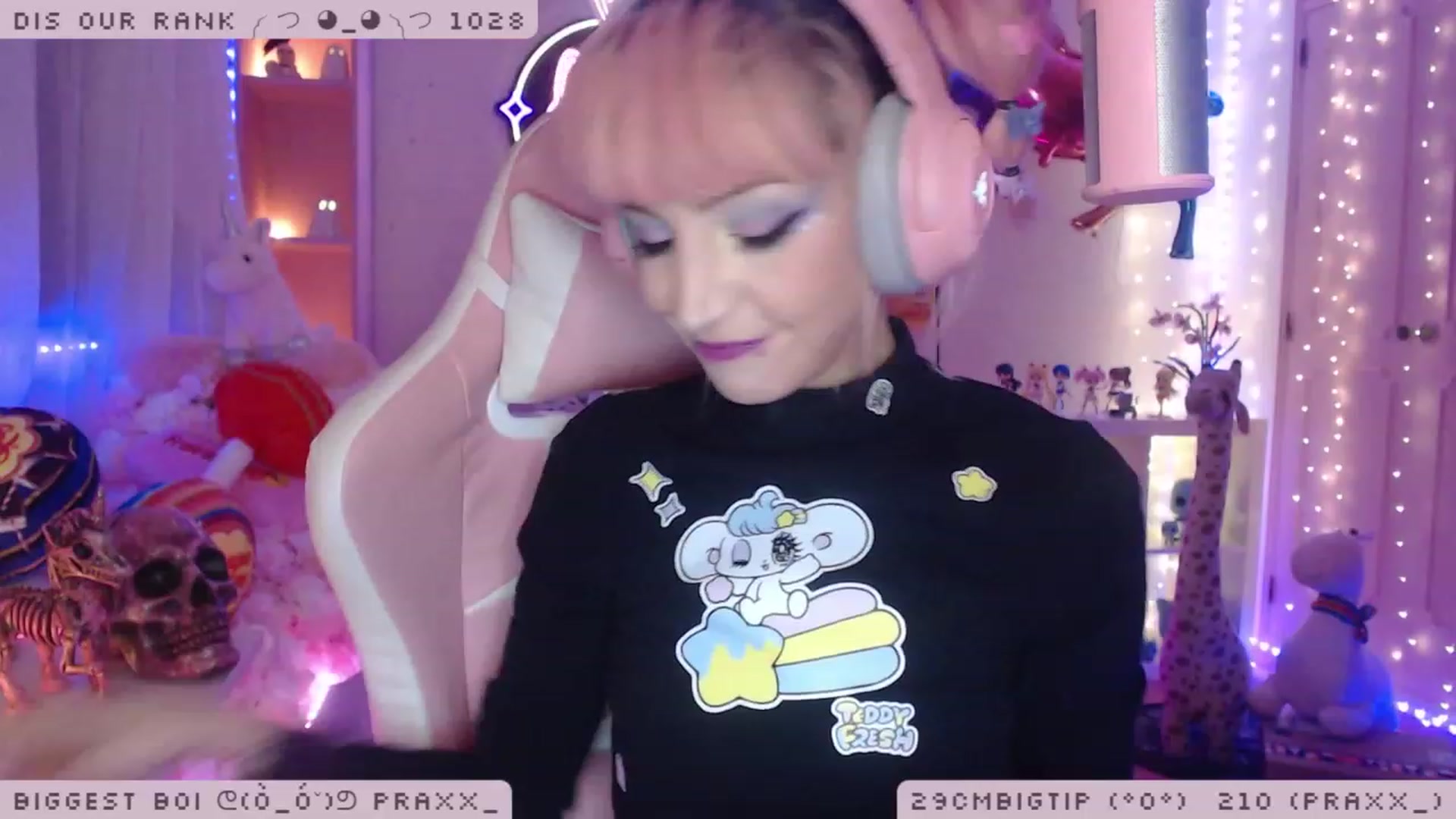 Gallery image thumbnail from WonderAna's myfreecams stream on, 11/28/2022, 02:42 image 1 of 20