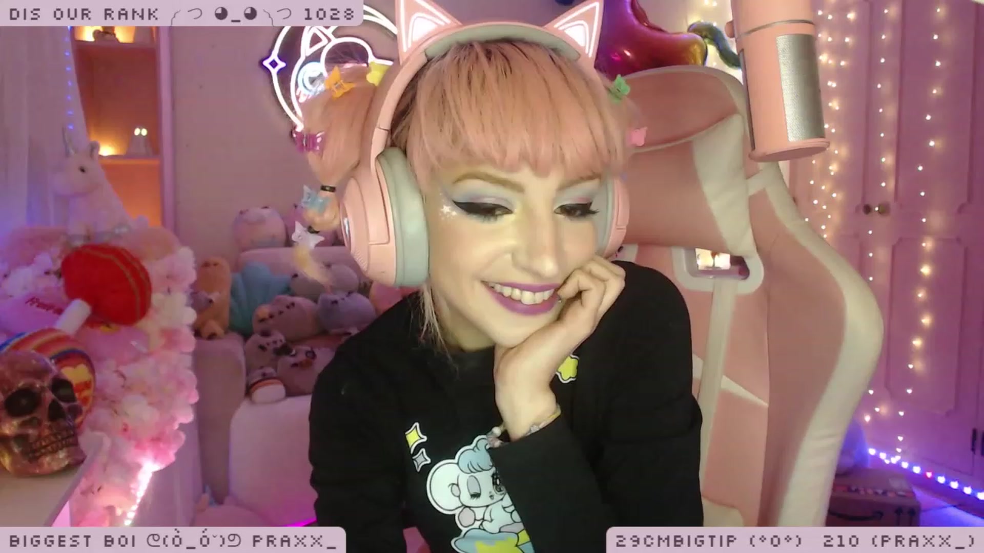 Gallery image thumbnail from WonderAna's myfreecams stream on, 11/28/2022, 02:42 image 9 of 20
