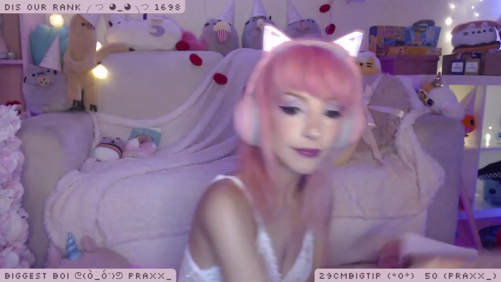 Gallery image thumbnail from WonderAna's myfreecams stream on, 12/01/2022, 23:50 image 20 of 20