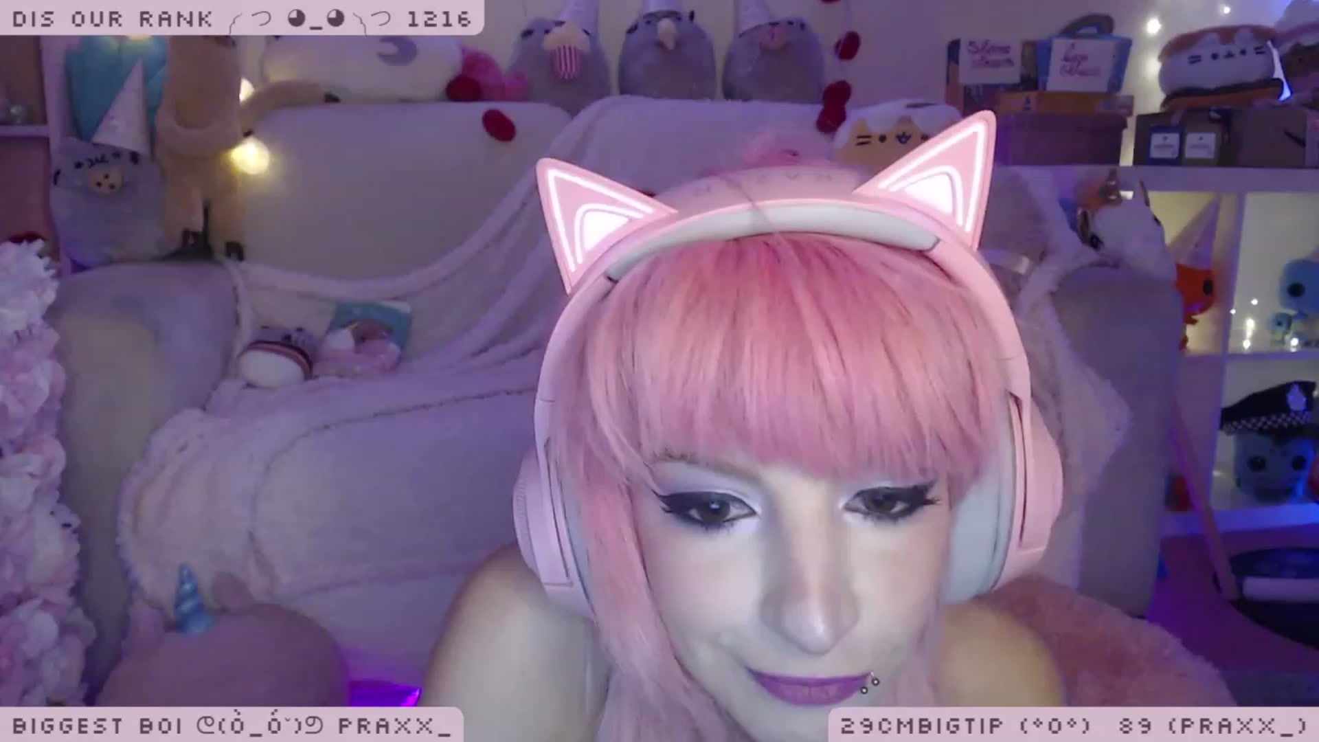 Gallery image thumbnail from WonderAna's myfreecams stream on, 12/02/2022, 01:19 image 4 of 20