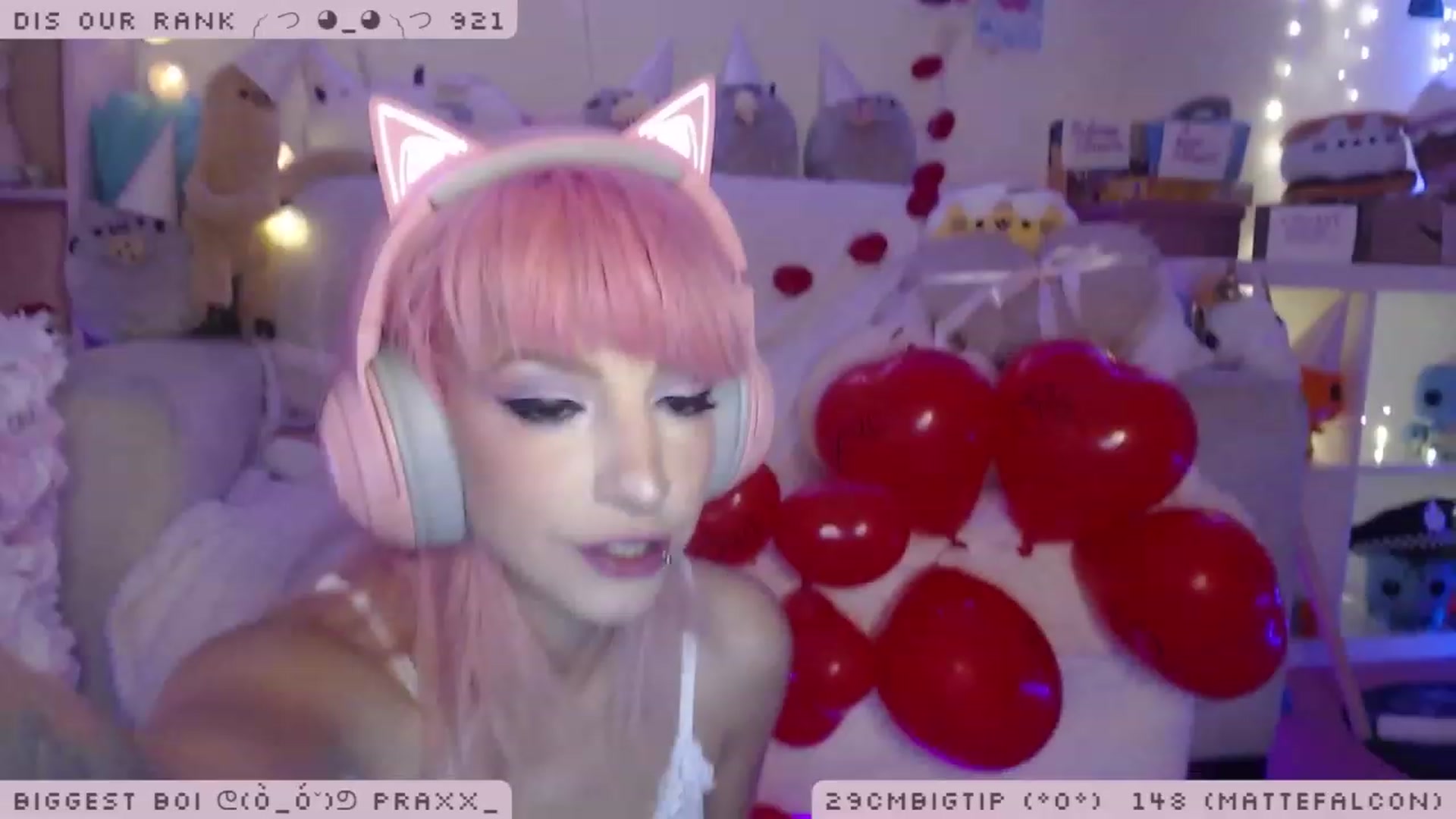 Gallery image thumbnail from WonderAna's myfreecams stream on, 12/02/2022, 01:19 image 18 of 20