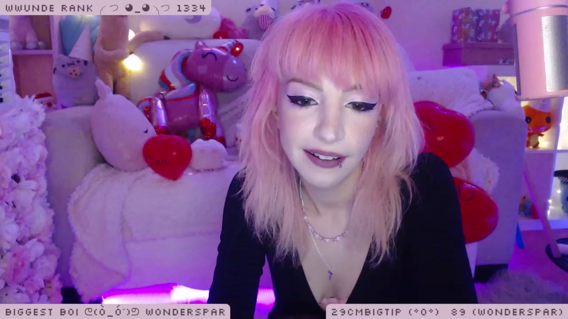 Gallery image thumbnail from WonderAna's myfreecams stream on, 12/03/2022, 24:09 image 5 of 20