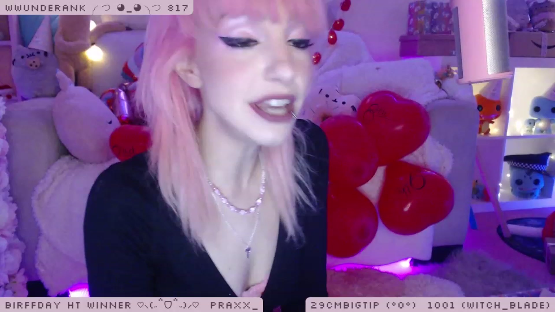 Gallery image thumbnail from WonderAna's myfreecams stream on, 12/03/2022, 24:09 image 17 of 20