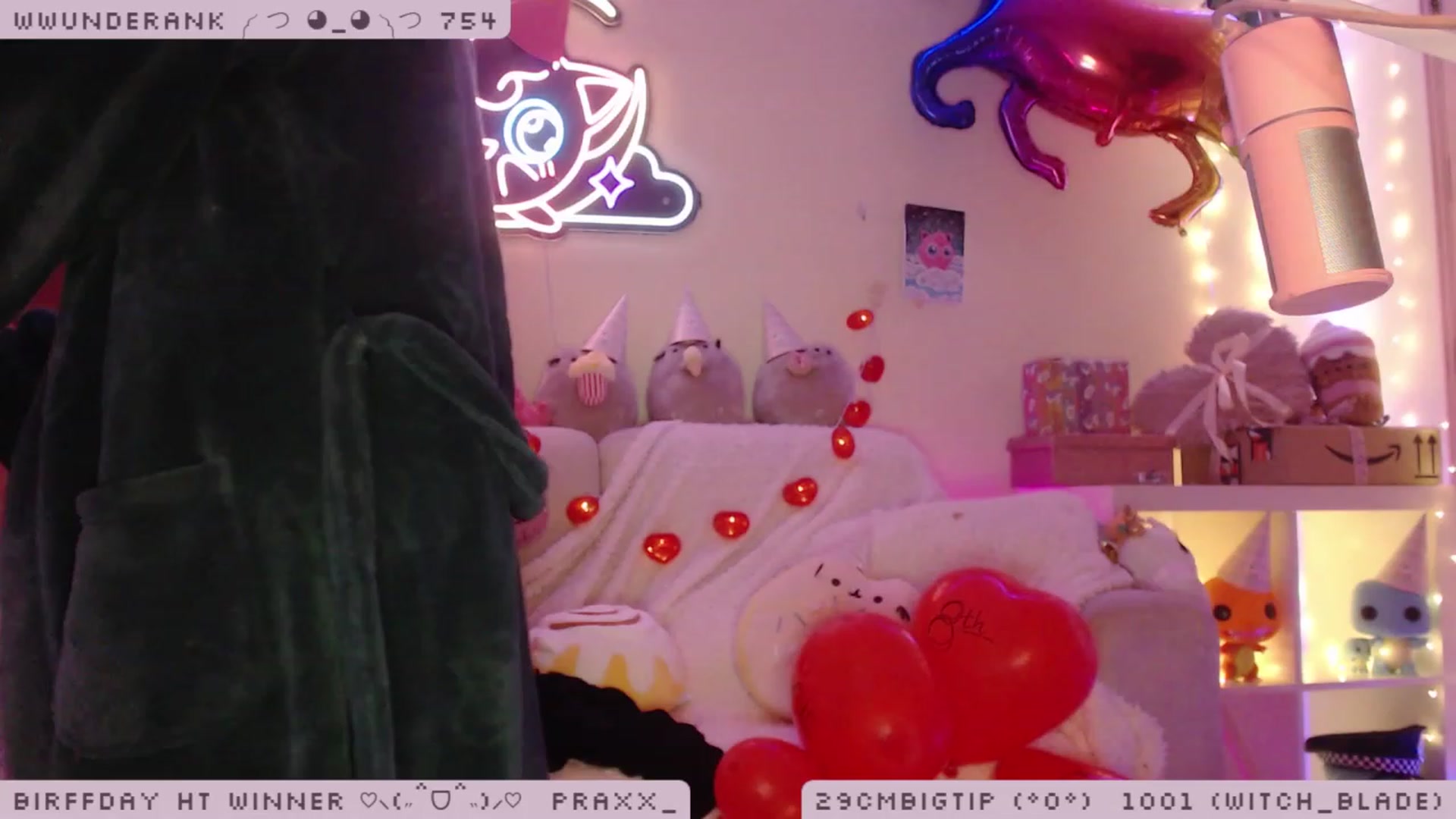 Gallery image thumbnail from WonderAna's myfreecams stream on, 12/03/2022, 24:09 image 18 of 20