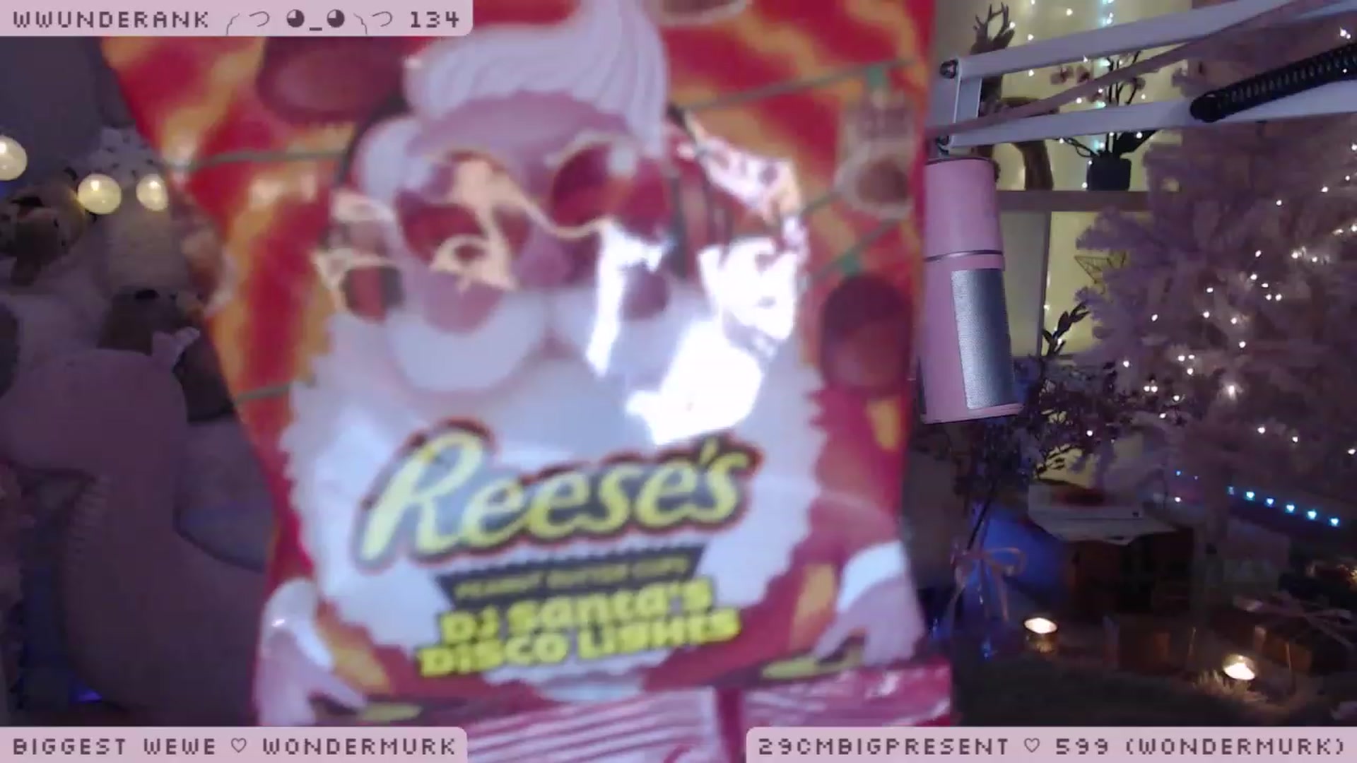 Gallery image thumbnail from WonderAna's myfreecams stream on, 12/15/2022, 02:42 image 14 of 20