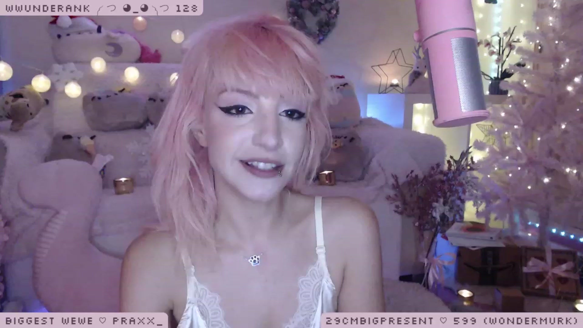 Gallery image thumbnail from WonderAna's myfreecams stream on, 12/15/2022, 03:23 image 20 of 20