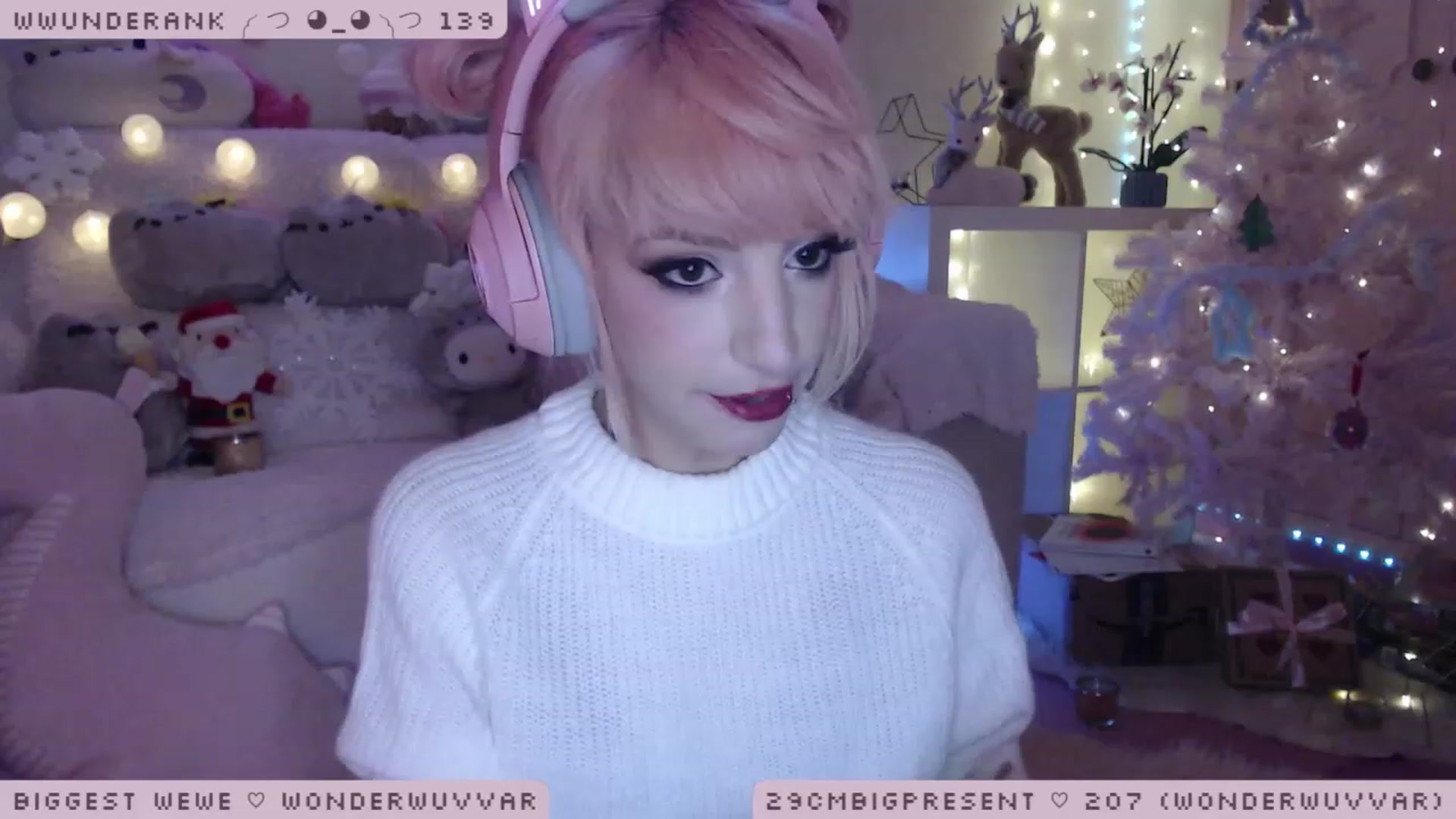 Gallery image thumbnail from WonderAna's myfreecams stream on, 12/15/2022, 22:40 image 2 of 20