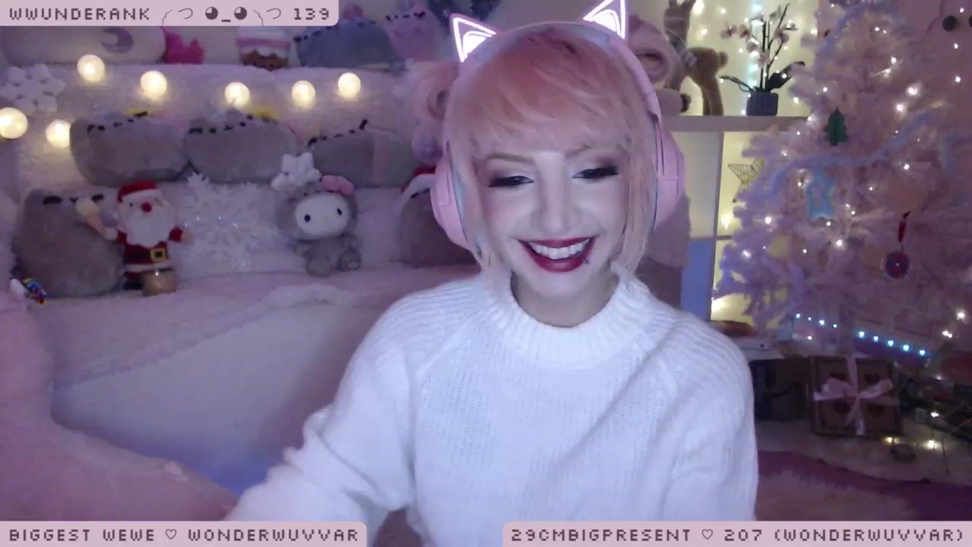 Gallery image thumbnail from WonderAna's myfreecams stream on, 12/15/2022, 22:40 image 12 of 20