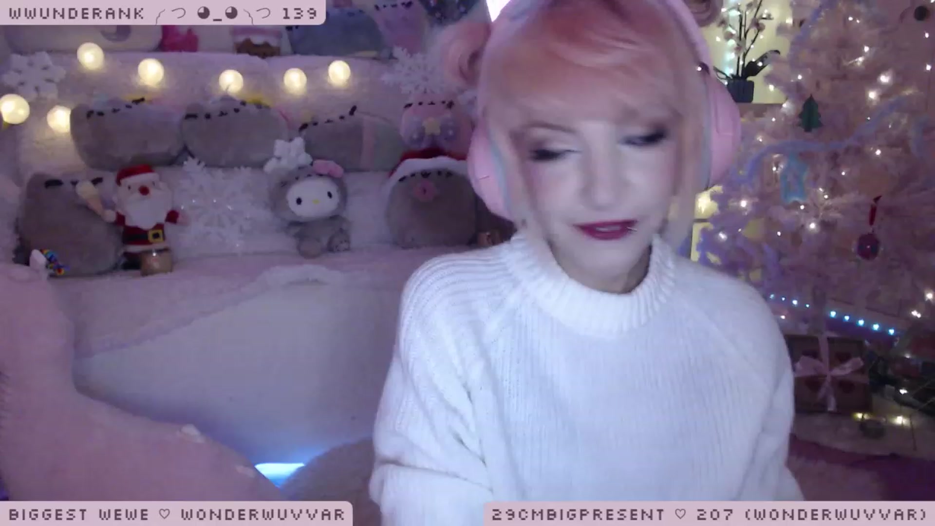 Gallery image thumbnail from WonderAna's myfreecams stream on, 12/15/2022, 22:40 image 7 of 20