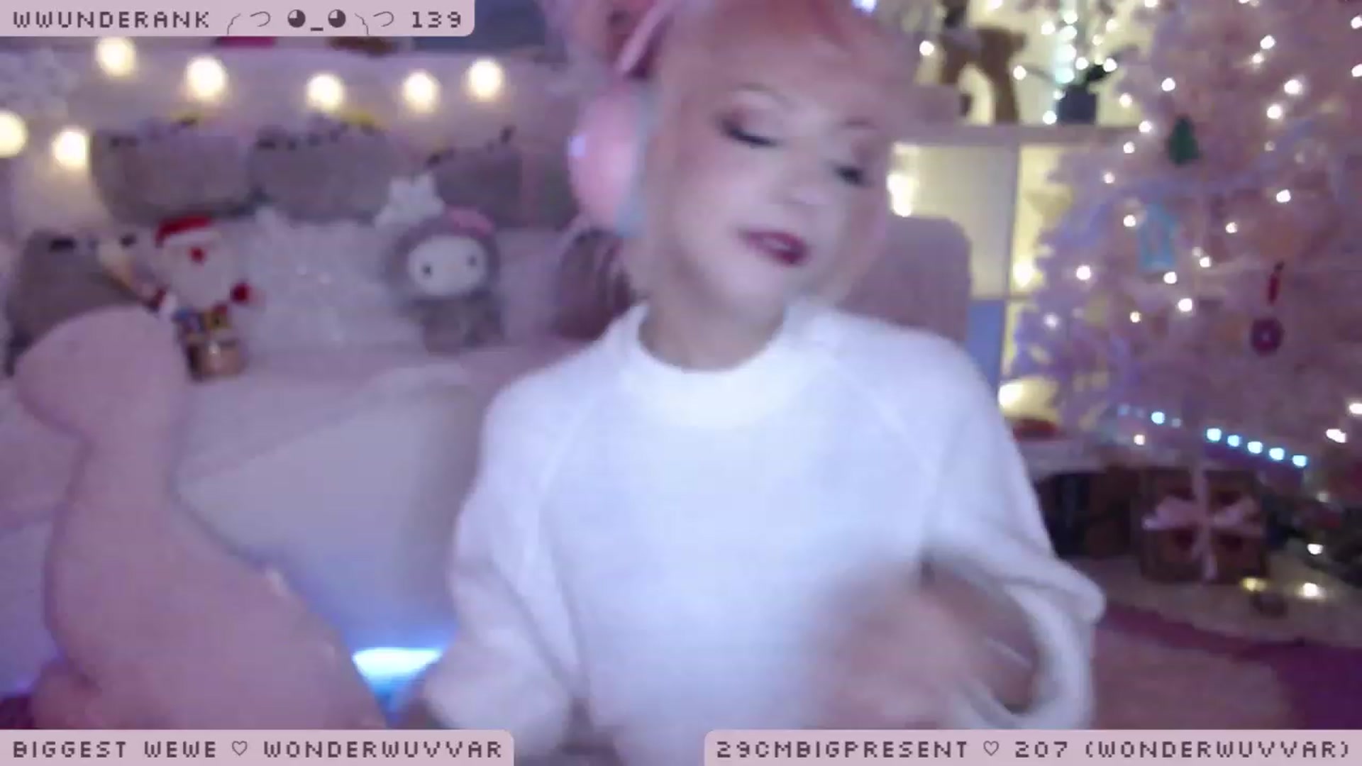 Gallery image thumbnail from WonderAna's myfreecams stream on, 12/15/2022, 22:40 image 16 of 20