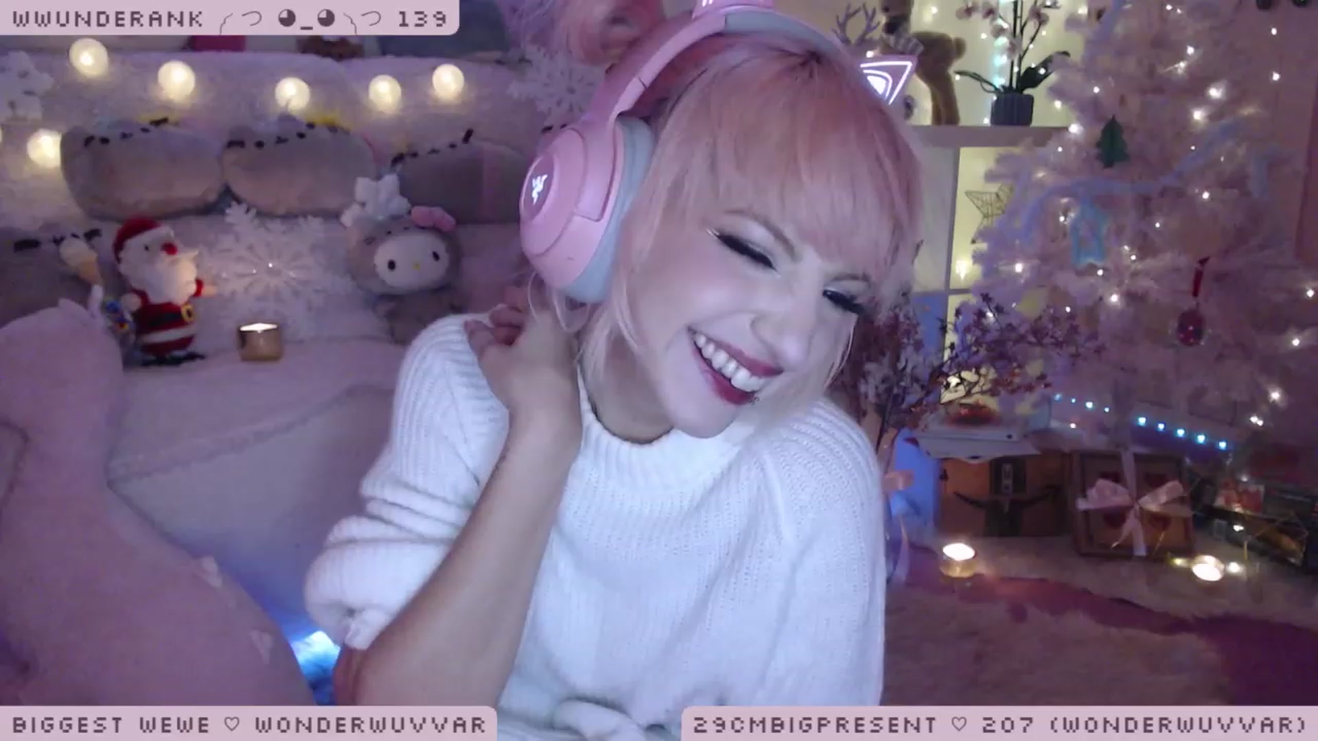 Gallery image thumbnail from WonderAna's myfreecams stream on, 12/15/2022, 23:24 image 20 of 20