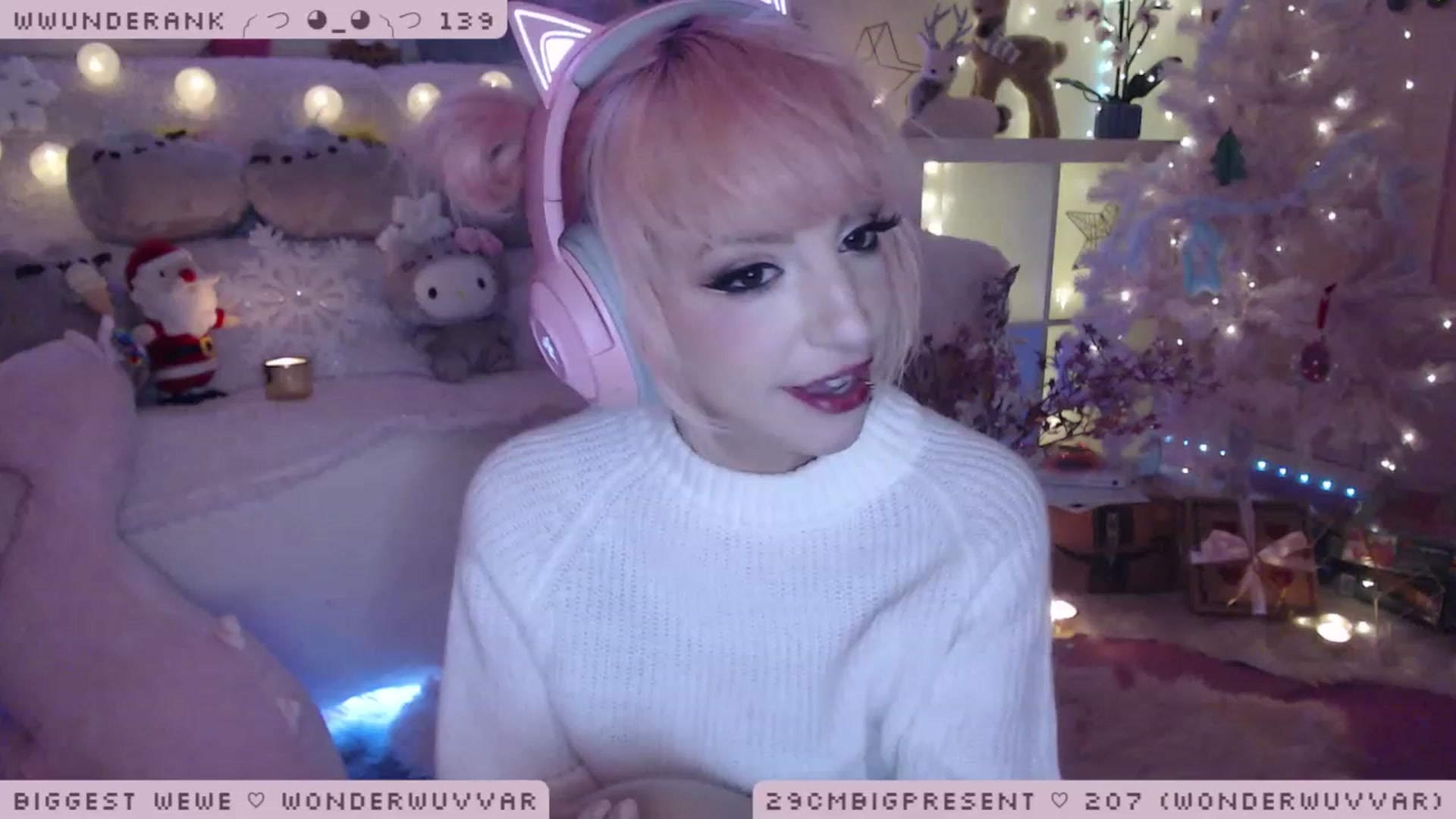 Gallery image thumbnail from WonderAna's myfreecams stream on, 12/15/2022, 23:24 image 19 of 20