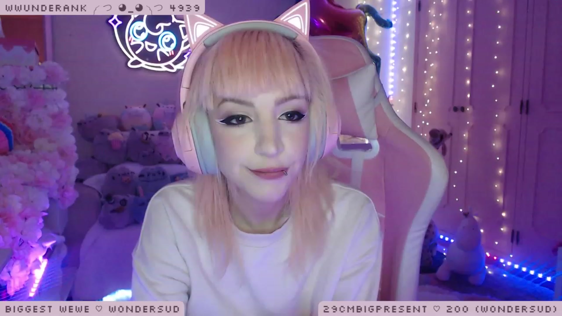 Gallery image thumbnail from WonderAna's myfreecams stream on, 01/04/2023, 24:08 image 3 of 20