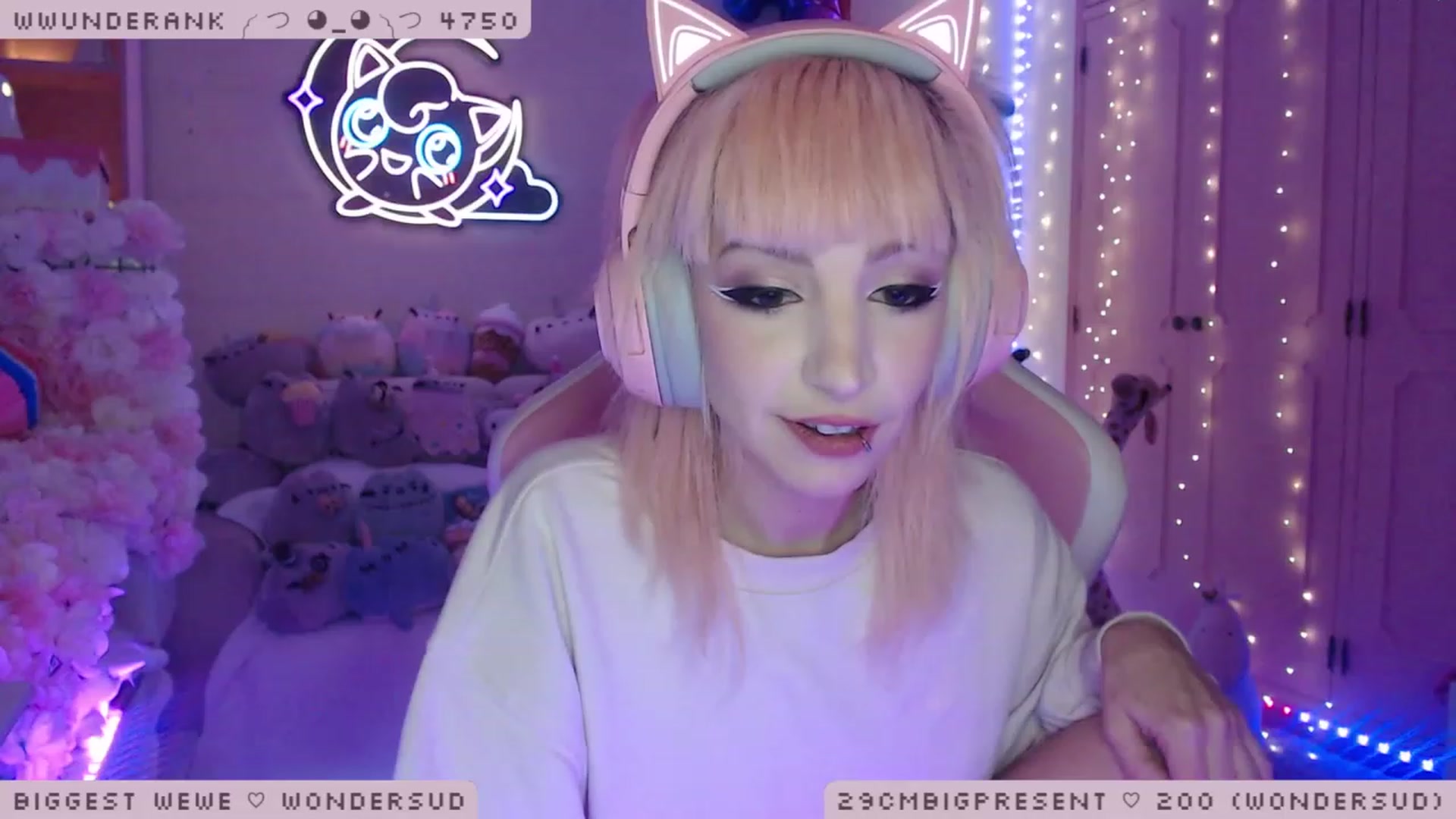 Gallery image thumbnail from WonderAna's myfreecams stream on, 01/04/2023, 24:08 image 4 of 20