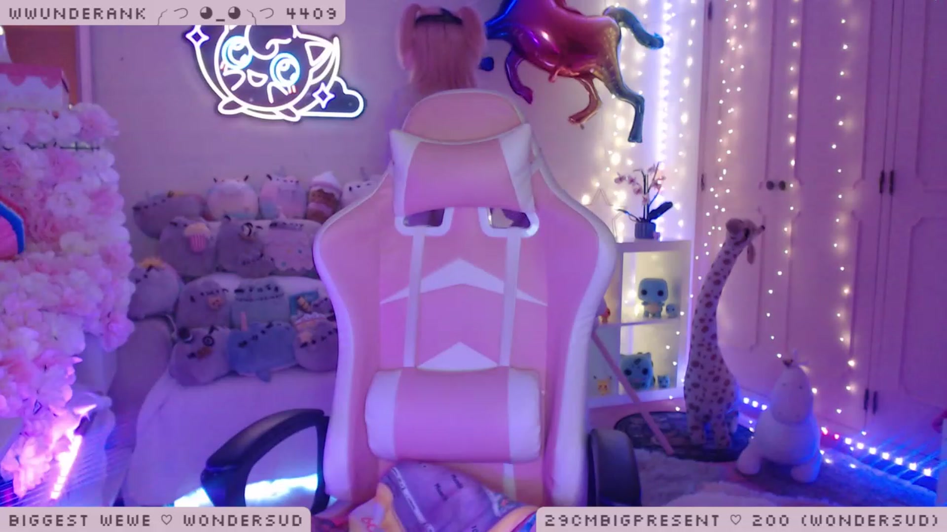 Gallery image thumbnail from WonderAna's myfreecams stream on, 01/04/2023, 24:08 image 7 of 20