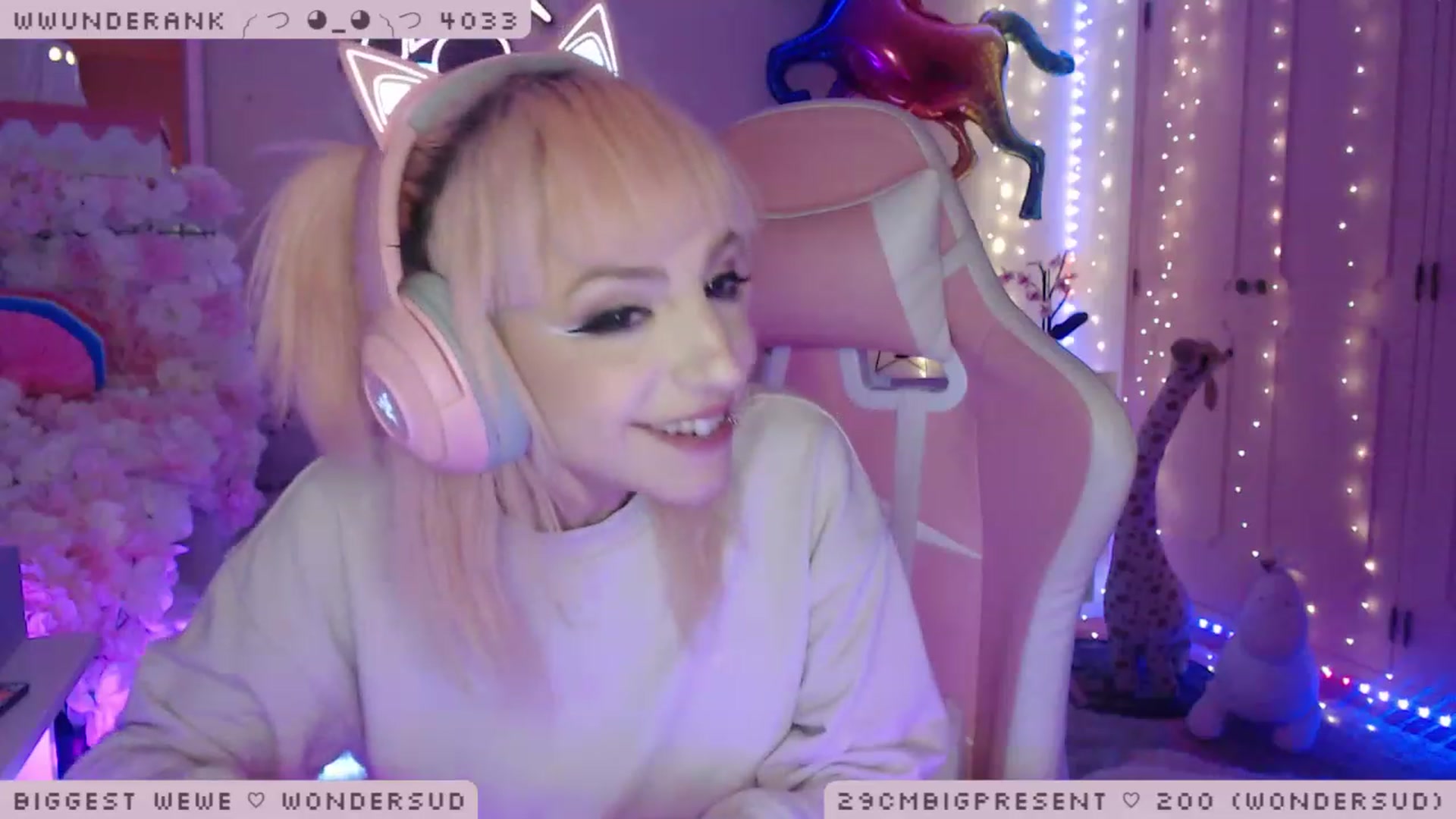 Gallery image thumbnail from WonderAna's myfreecams stream on, 01/04/2023, 01:06 image 11 of 20