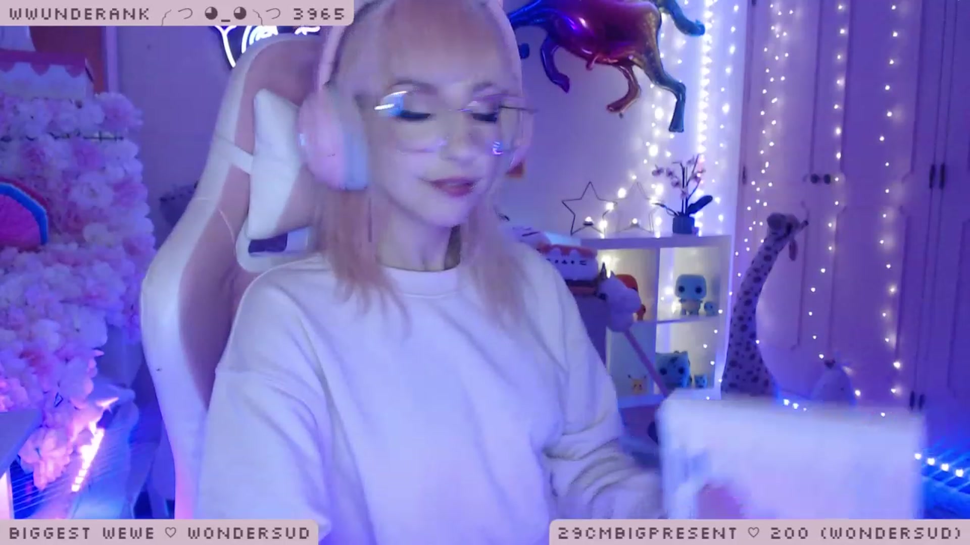Gallery image thumbnail from WonderAna's myfreecams stream on, 01/04/2023, 01:06 image 19 of 20