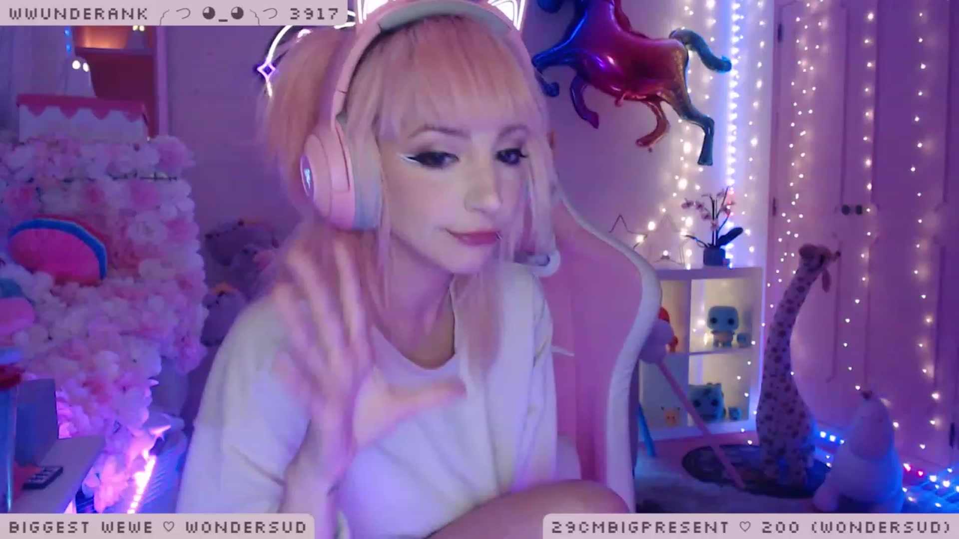 Gallery image thumbnail from WonderAna's myfreecams stream on, 01/04/2023, 01:34 image 2 of 20