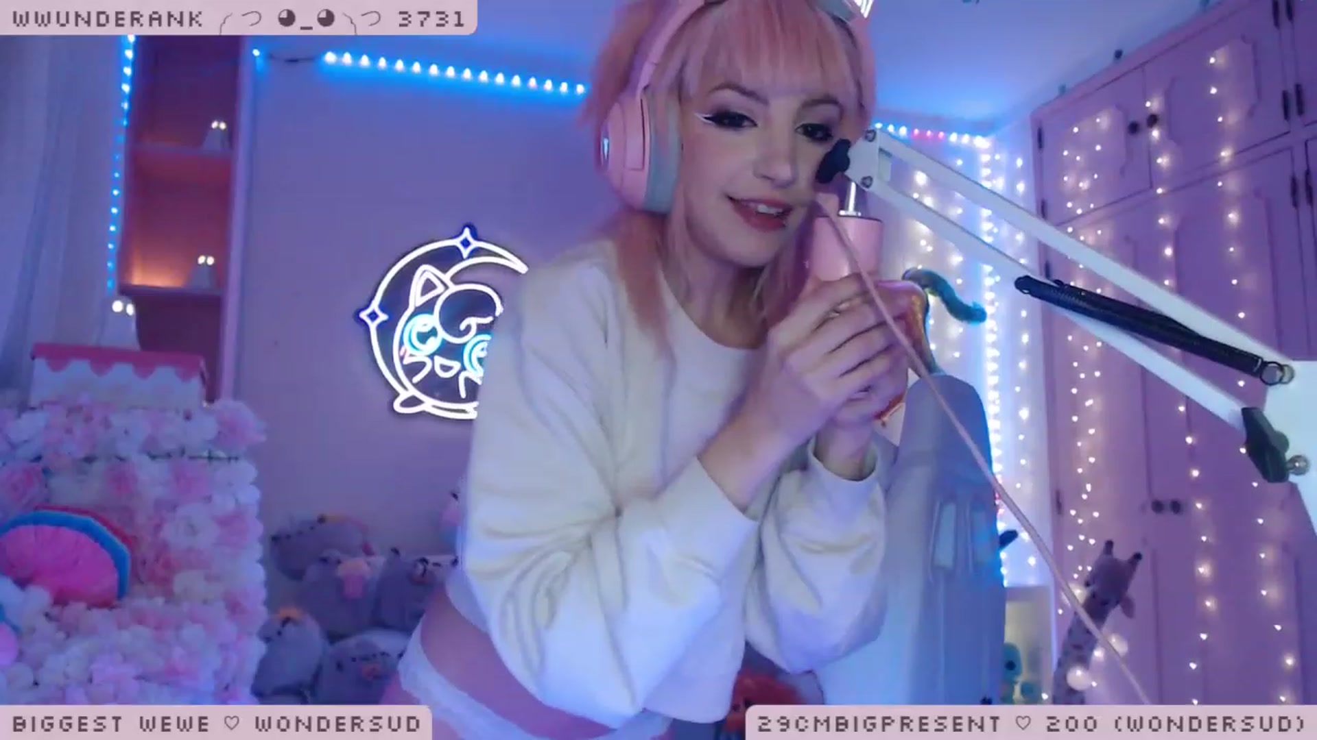 Gallery image thumbnail from WonderAna's myfreecams stream on, 01/04/2023, 01:34 image 13 of 20