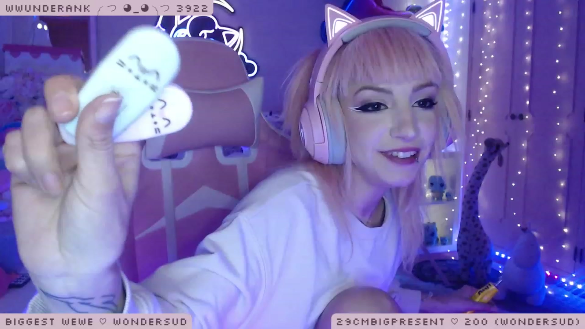 Gallery image thumbnail from WonderAna's myfreecams stream on, 01/04/2023, 01:34 image 5 of 20