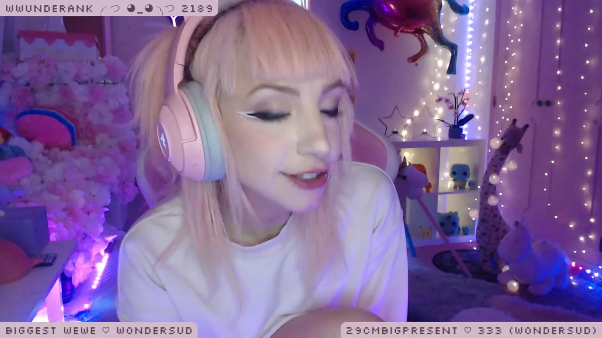 Gallery image thumbnail from WonderAna's myfreecams stream on, 01/04/2023, 02:40 image 16 of 20
