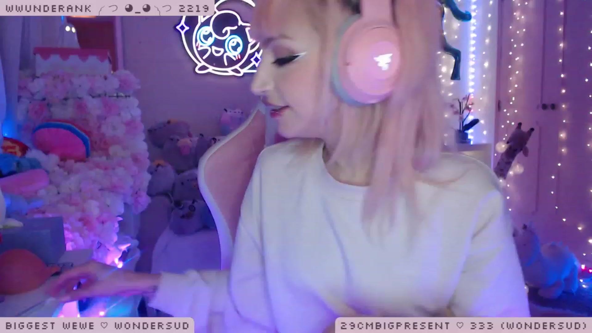 Gallery image thumbnail from WonderAna's myfreecams stream on, 01/04/2023, 02:40 image 14 of 20