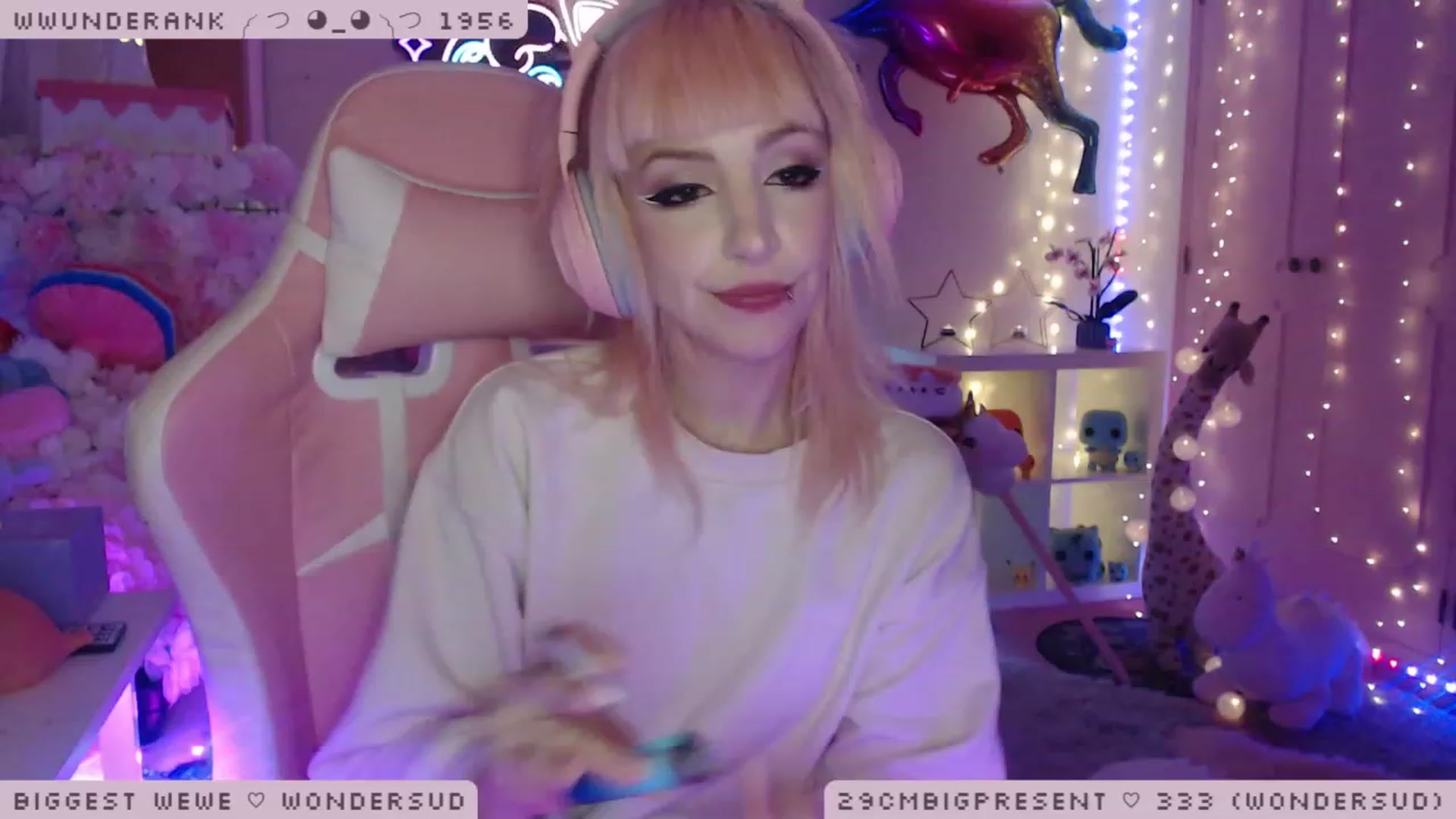 Gallery image thumbnail from WonderAna's myfreecams stream on, 01/04/2023, 03:03 image 8 of 20