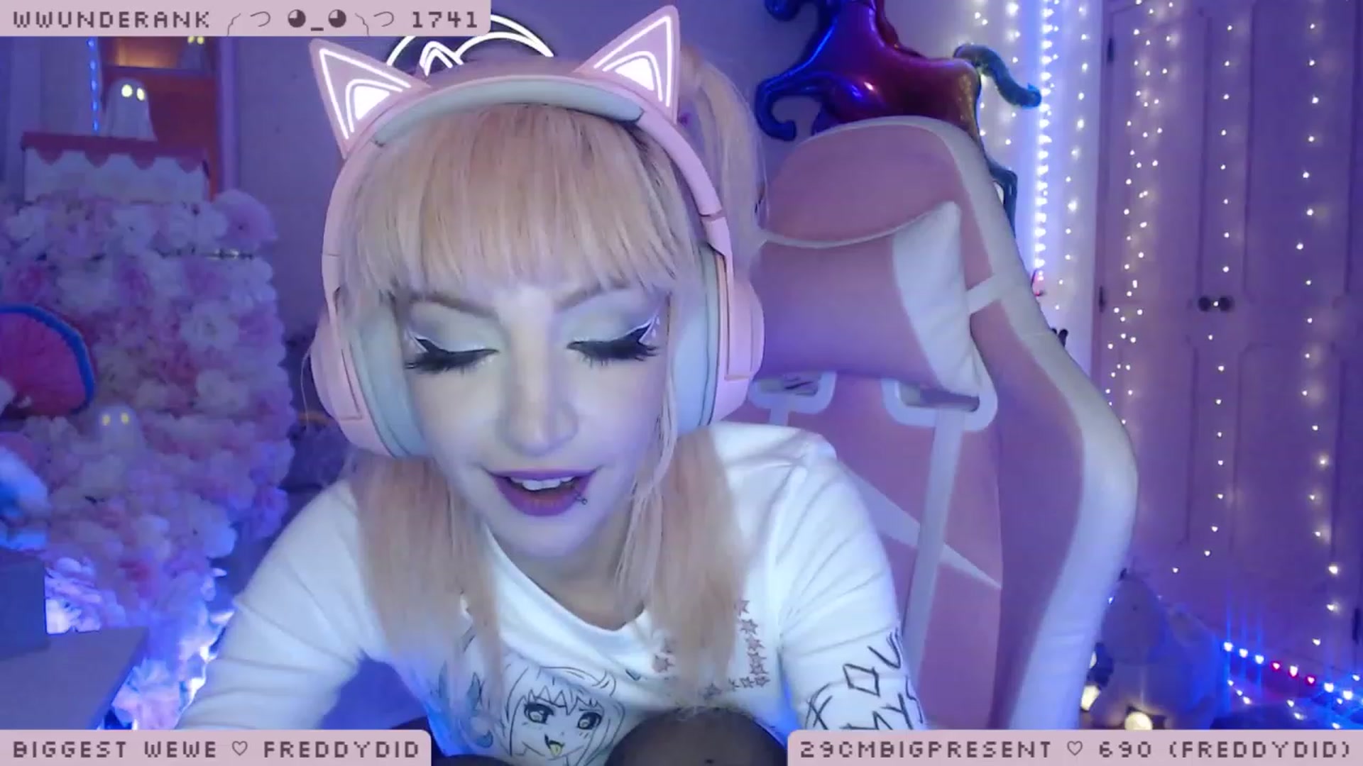 Gallery image thumbnail from WonderAna's myfreecams stream on, 01/05/2023, 01:54 image 1 of 20