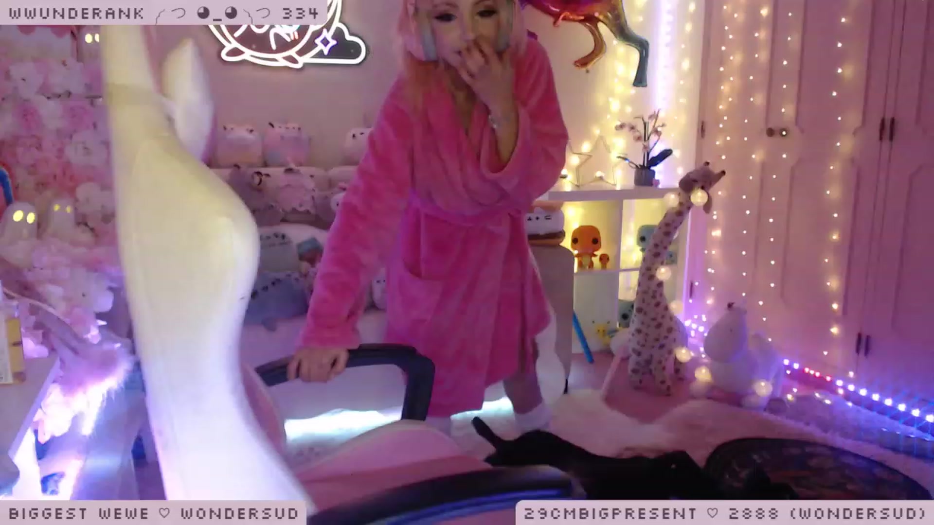 Gallery image thumbnail from WonderAna's myfreecams stream on, 01/06/2023, 02:53 image 8 of 20