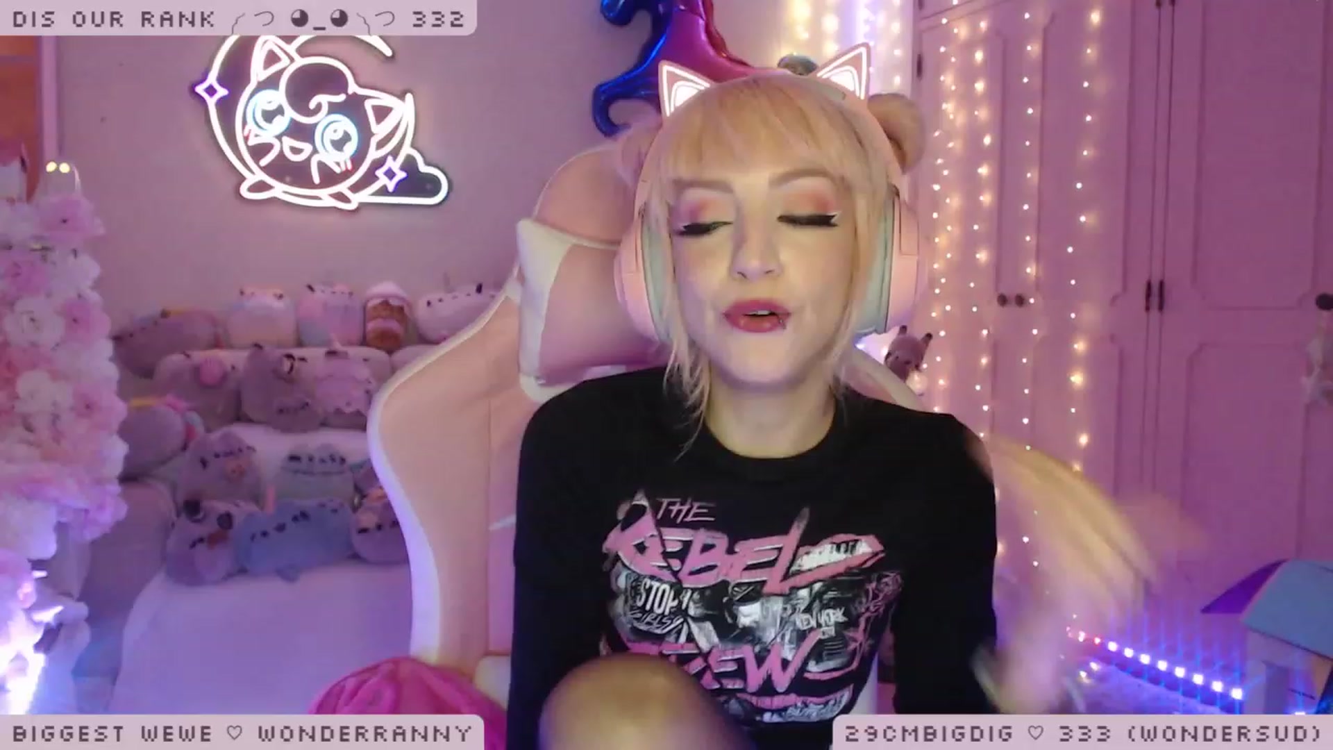 Gallery image thumbnail from WonderAna's myfreecams stream on, 01/07/2023, 01:31 image 12 of 20