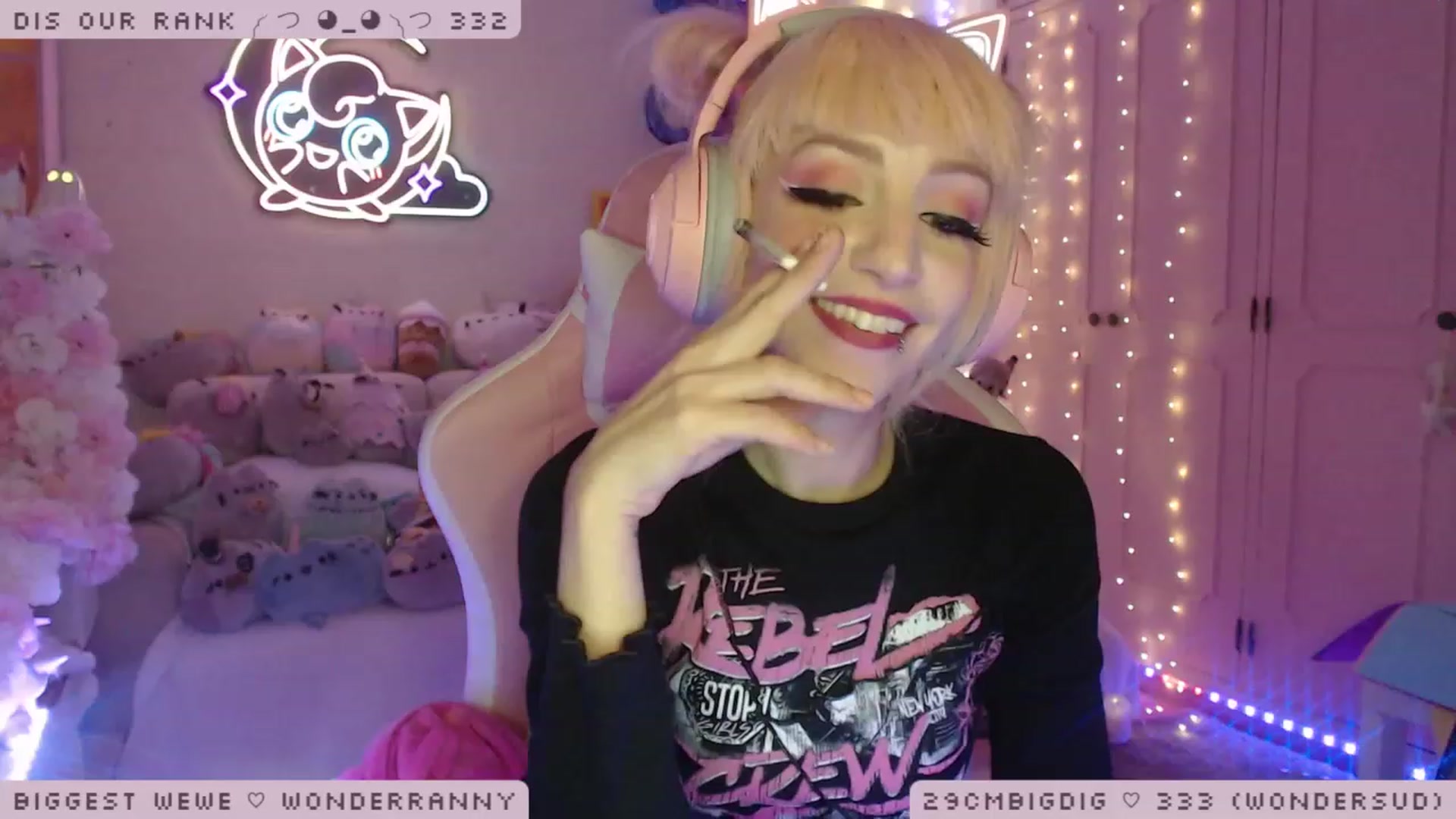 Gallery image thumbnail from WonderAna's myfreecams stream on, 01/07/2023, 01:31 image 13 of 20