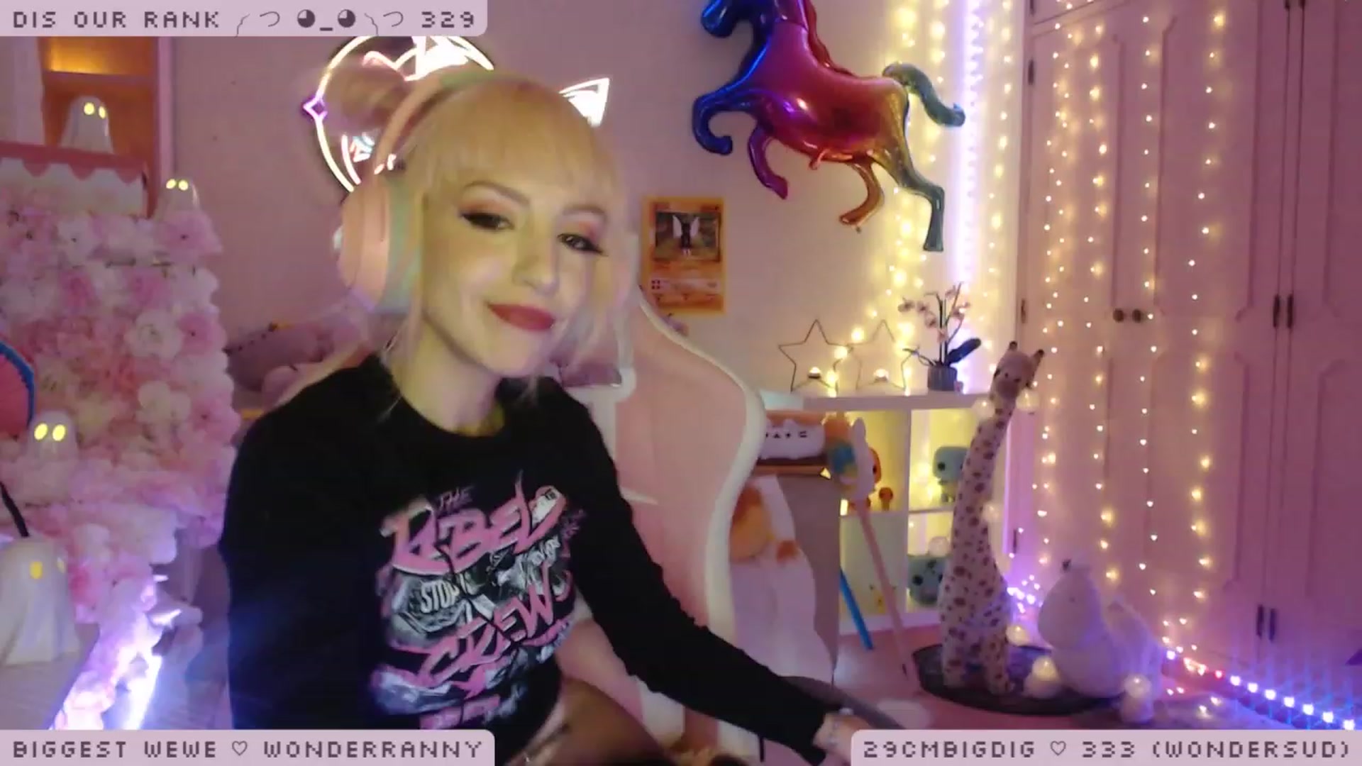 Gallery image thumbnail from WonderAna's myfreecams stream on, 01/07/2023, 01:31 image 18 of 20