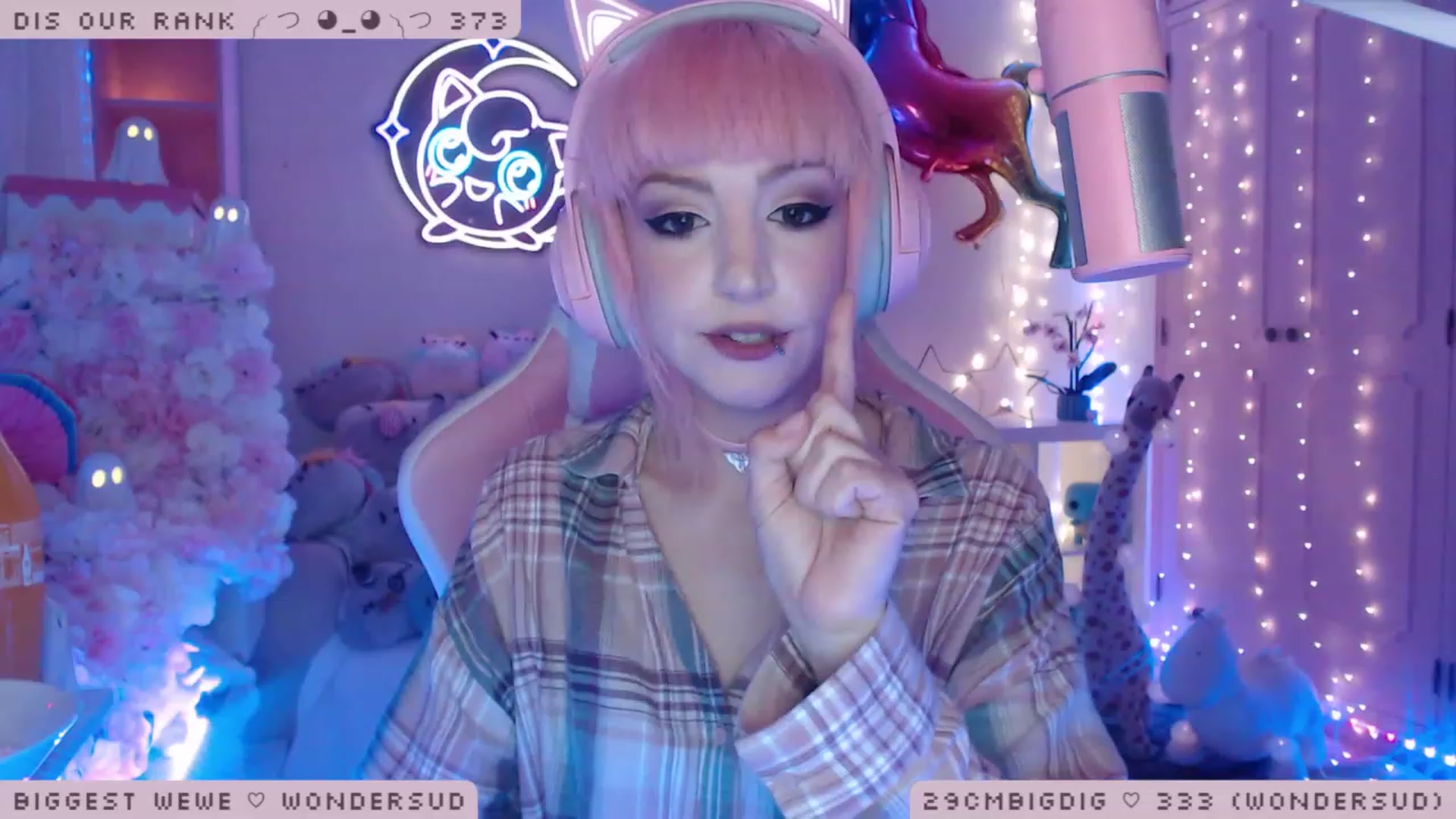 Gallery image thumbnail from WonderAna's myfreecams stream on, 01/07/2023, 23:40 image 19 of 20
