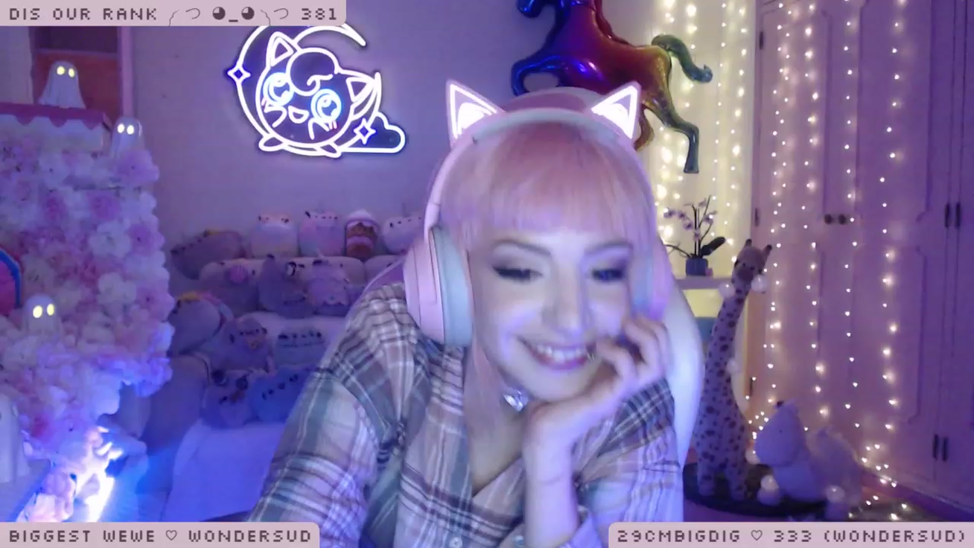 Gallery image thumbnail from WonderAna's myfreecams stream on, 01/08/2023, 04:01 image 2 of 20