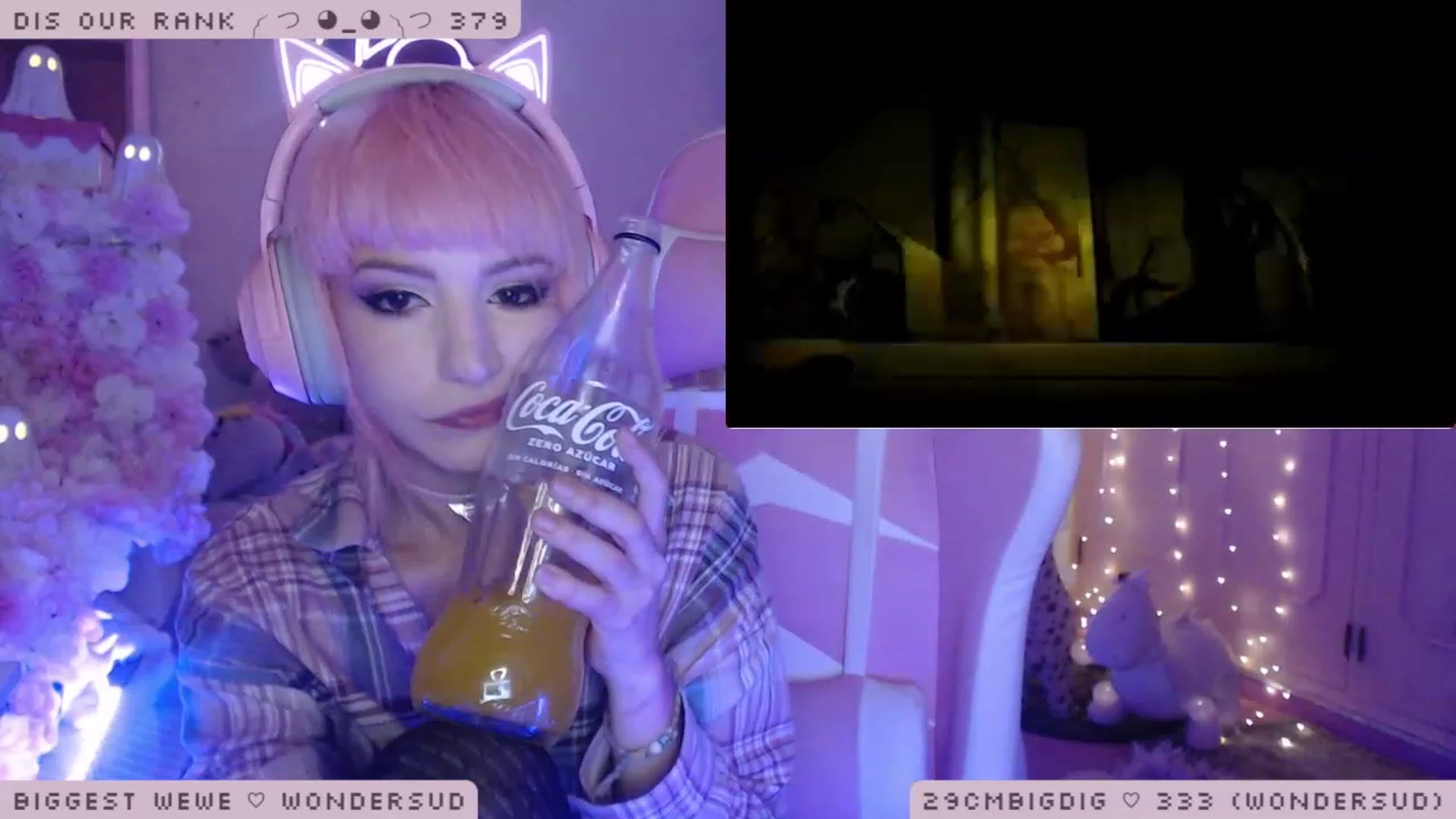 Gallery image thumbnail from WonderAna's myfreecams stream on, 01/08/2023, 04:01 image 16 of 20