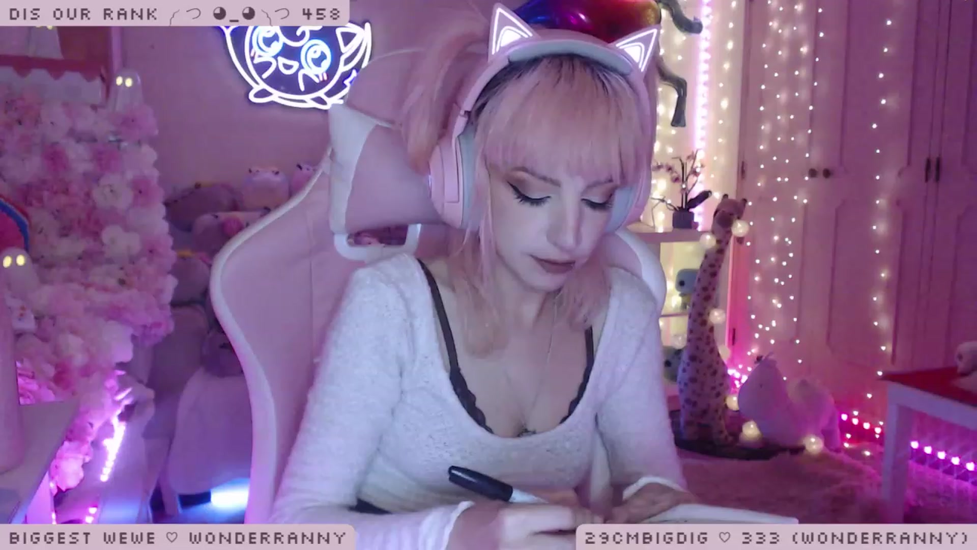 Gallery image thumbnail from WonderAna's myfreecams stream on, 01/10/2023, 01:57 image 11 of 20