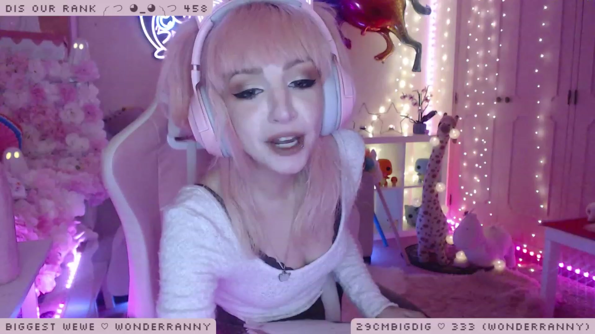 Gallery image thumbnail from WonderAna's myfreecams stream on, 01/10/2023, 01:57 image 6 of 20