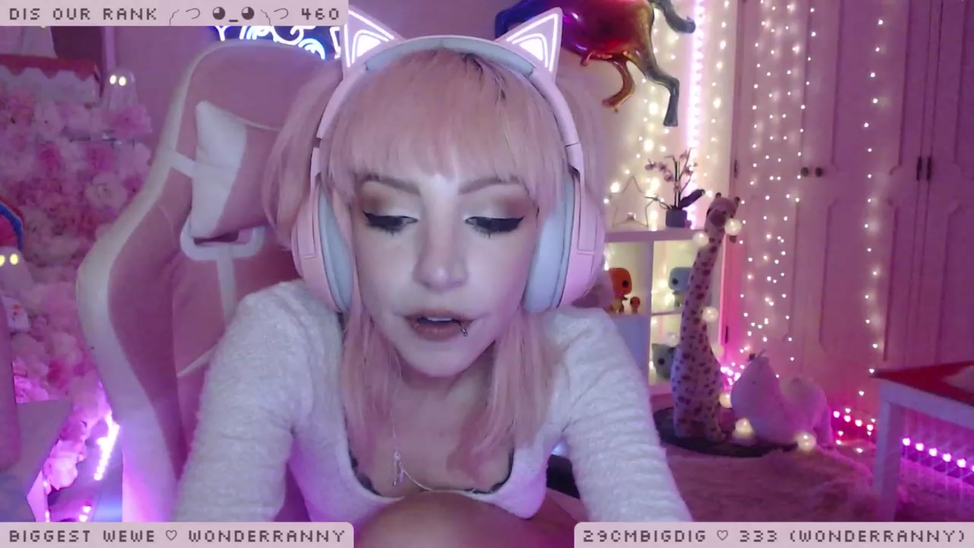 Gallery image thumbnail from WonderAna's myfreecams stream on, 01/10/2023, 01:57 image 17 of 20