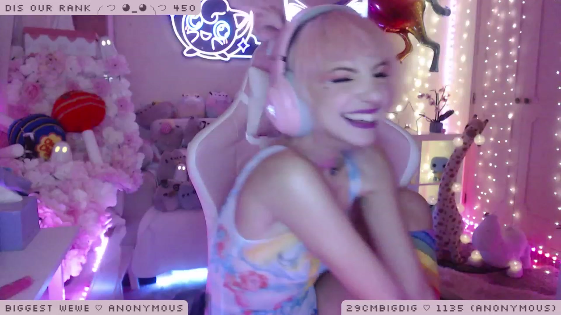 Gallery image thumbnail from WonderAna's myfreecams stream on, 01/11/2023, 24:25 image 12 of 20