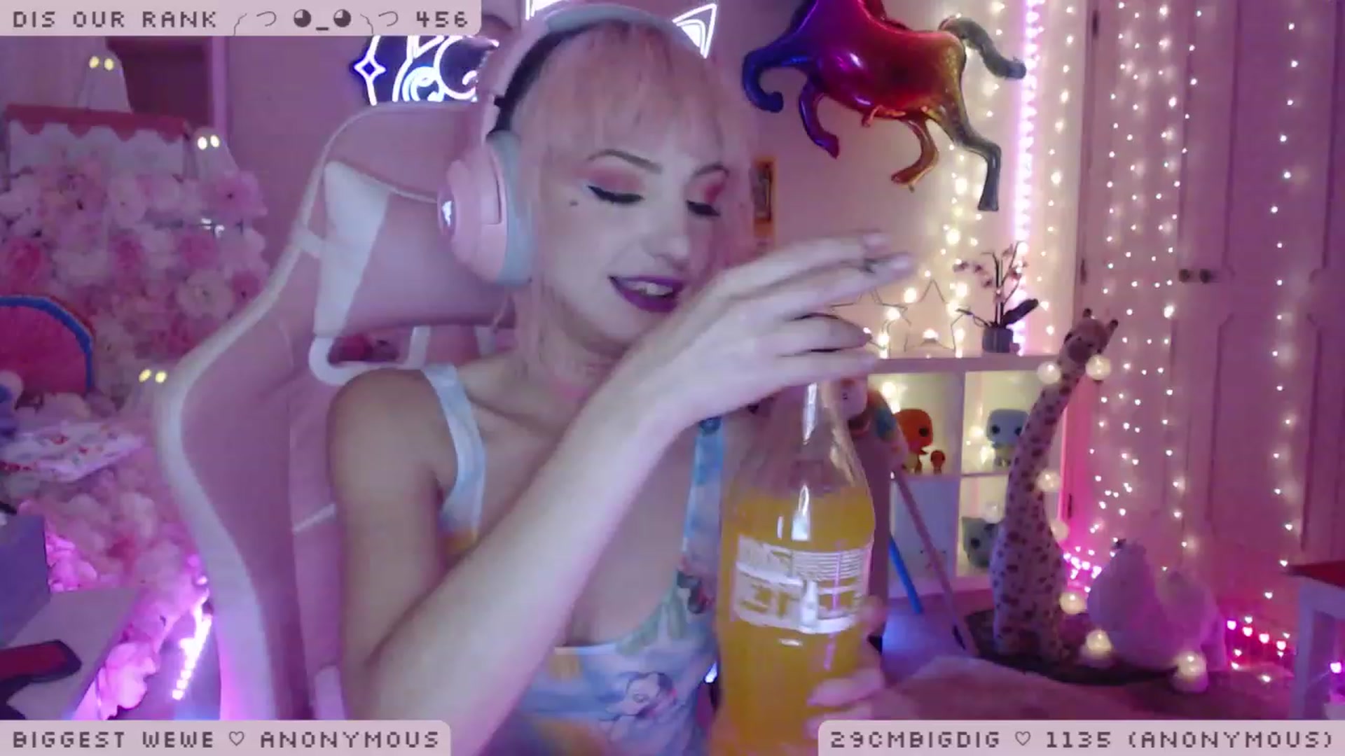 Gallery image thumbnail from WonderAna's myfreecams stream on, 01/11/2023, 24:25 image 7 of 20