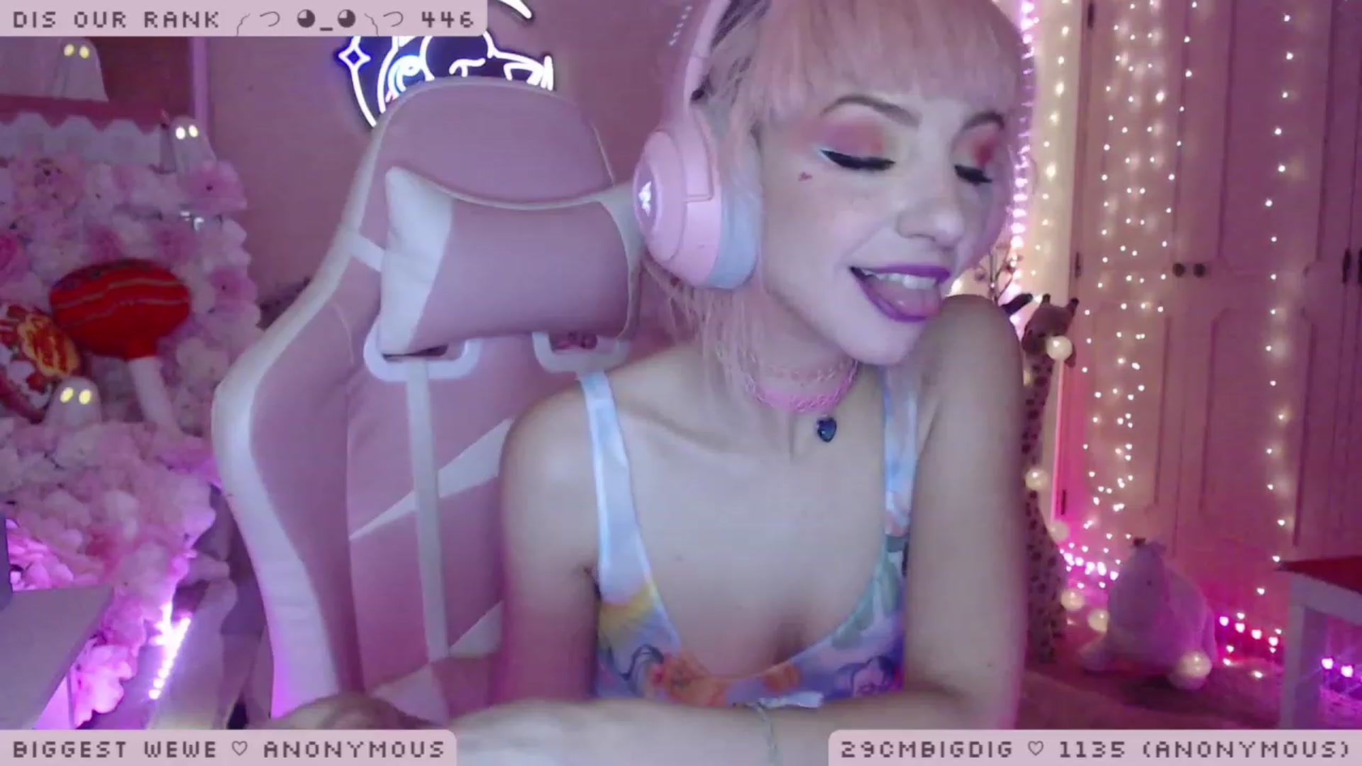 Gallery image thumbnail from WonderAna's myfreecams stream on, 01/11/2023, 02:02 image 13 of 20
