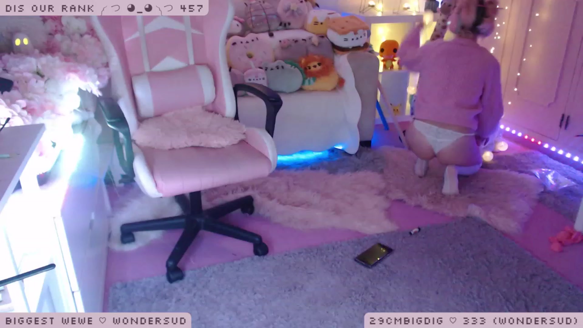 Gallery image thumbnail from WonderAna's myfreecams stream on, 01/16/2023, 24:05 image 18 of 20