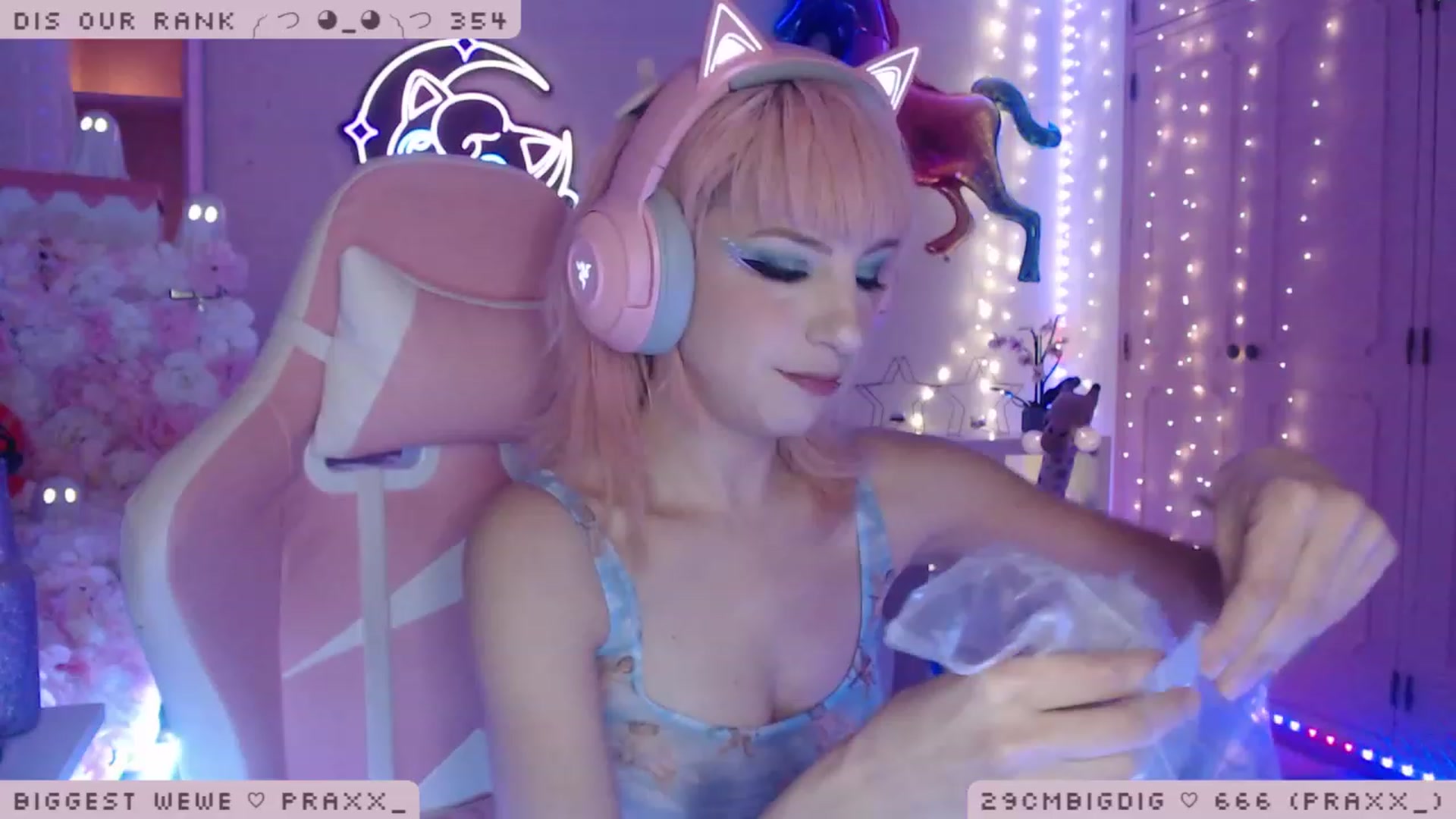 Gallery image thumbnail from WonderAna's myfreecams stream on, 01/17/2023, 02:31 image 12 of 20