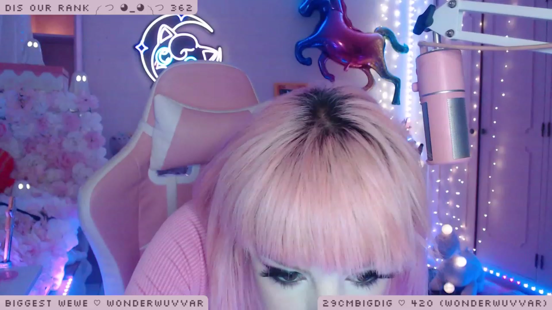 Gallery image thumbnail from WonderAna's myfreecams stream on, 01/17/2023, 23:33 image 10 of 20