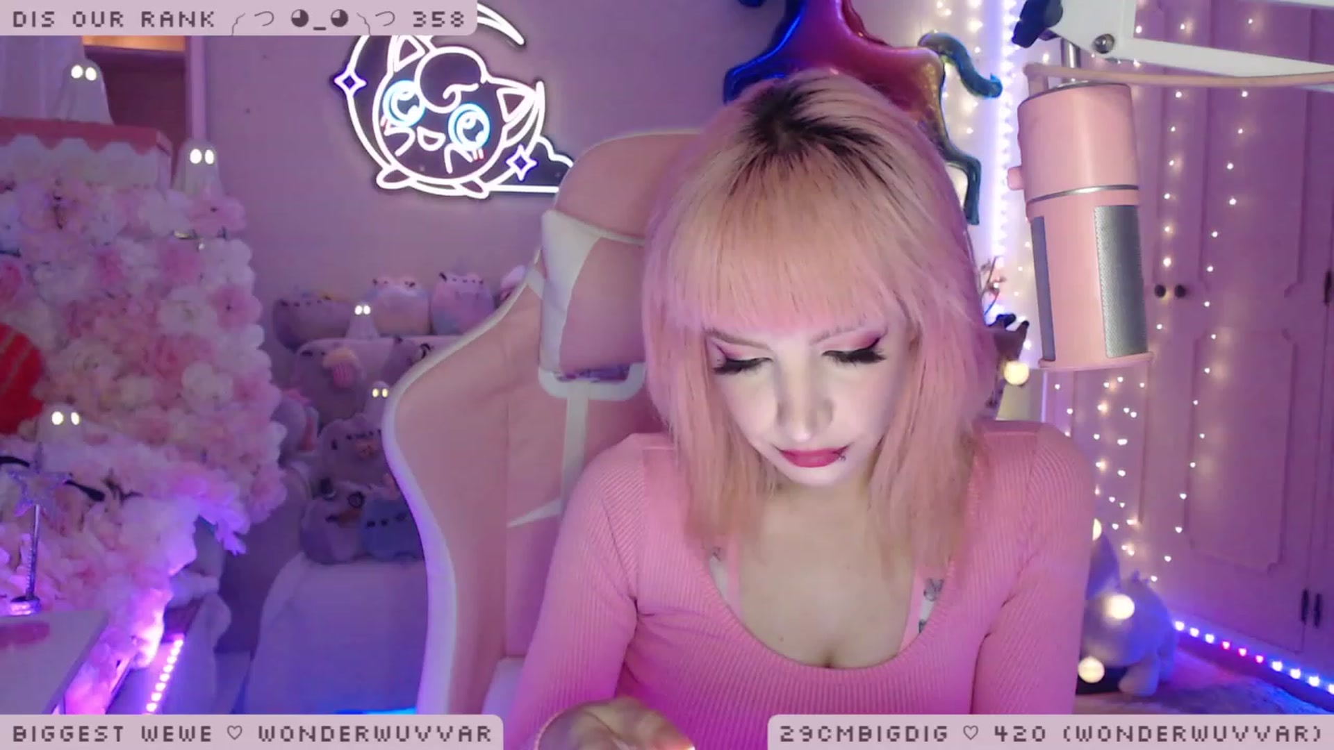 Gallery image thumbnail from WonderAna's myfreecams stream on, 01/17/2023, 23:33 image 13 of 20