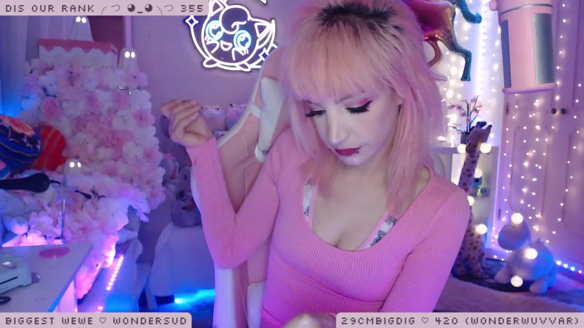 Gallery image thumbnail from WonderAna's myfreecams stream on, 01/18/2023, 24:54 image 3 of 20
