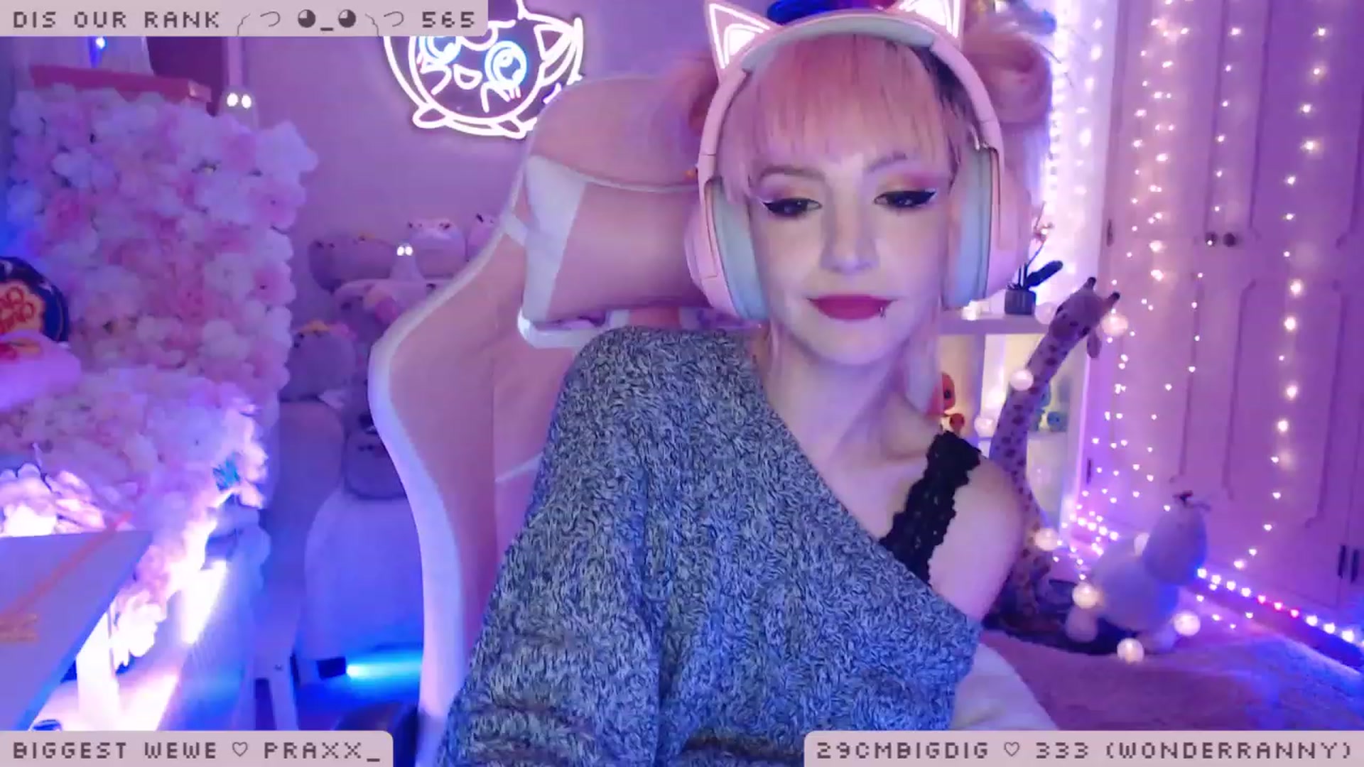 Gallery image thumbnail from WonderAna's myfreecams stream on, 01/28/2023, 02:40 image 5 of 20