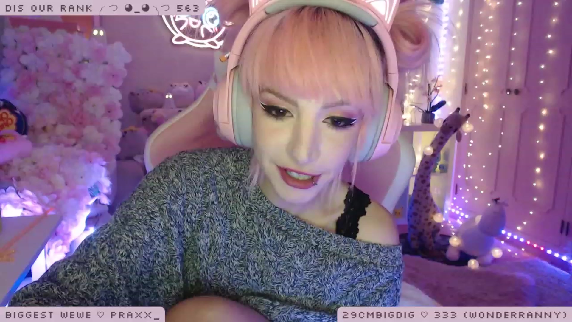 Gallery image thumbnail from WonderAna's myfreecams stream on, 01/28/2023, 02:40 image 2 of 20